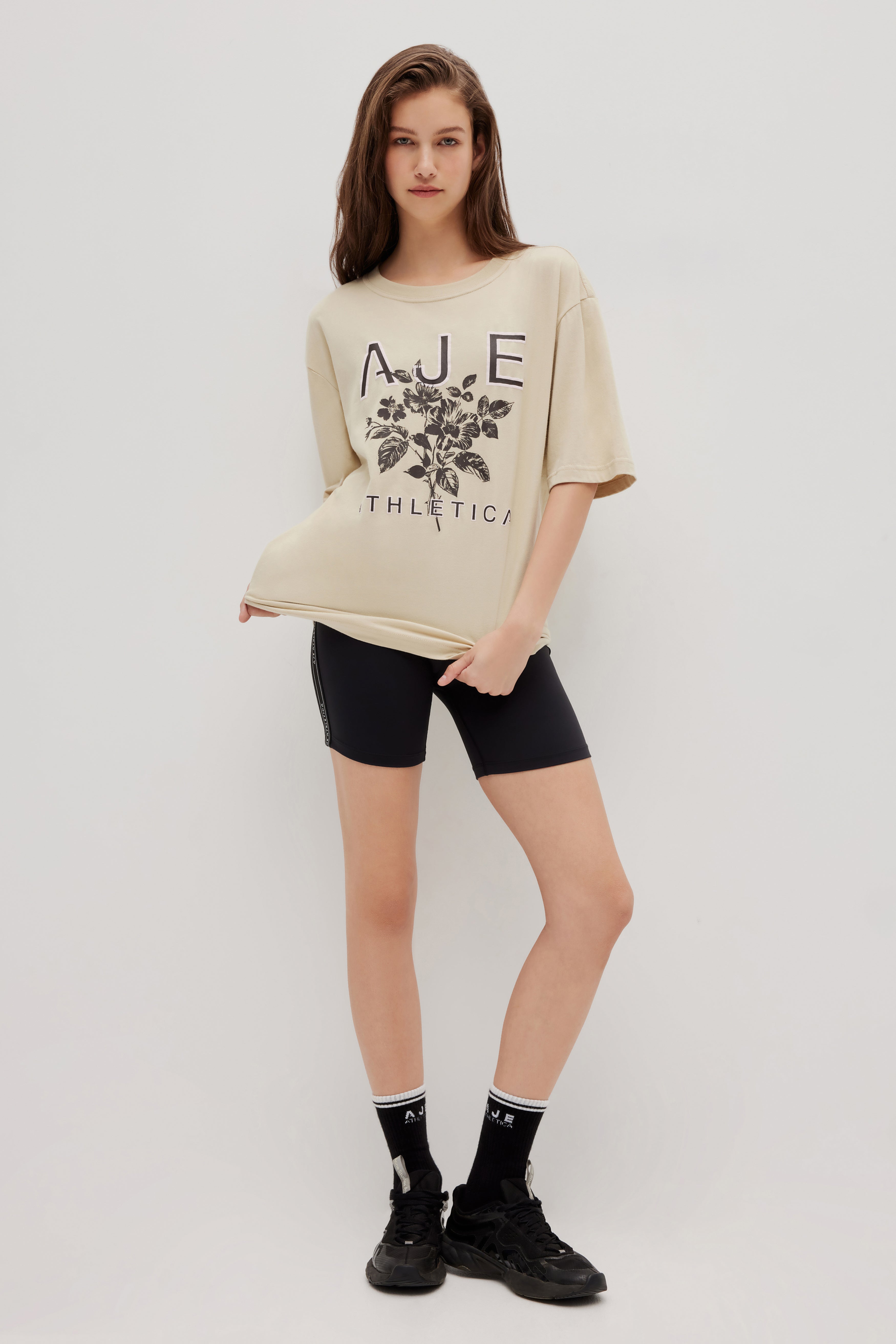 262AA1021_SAND-STRK_1_1761708495