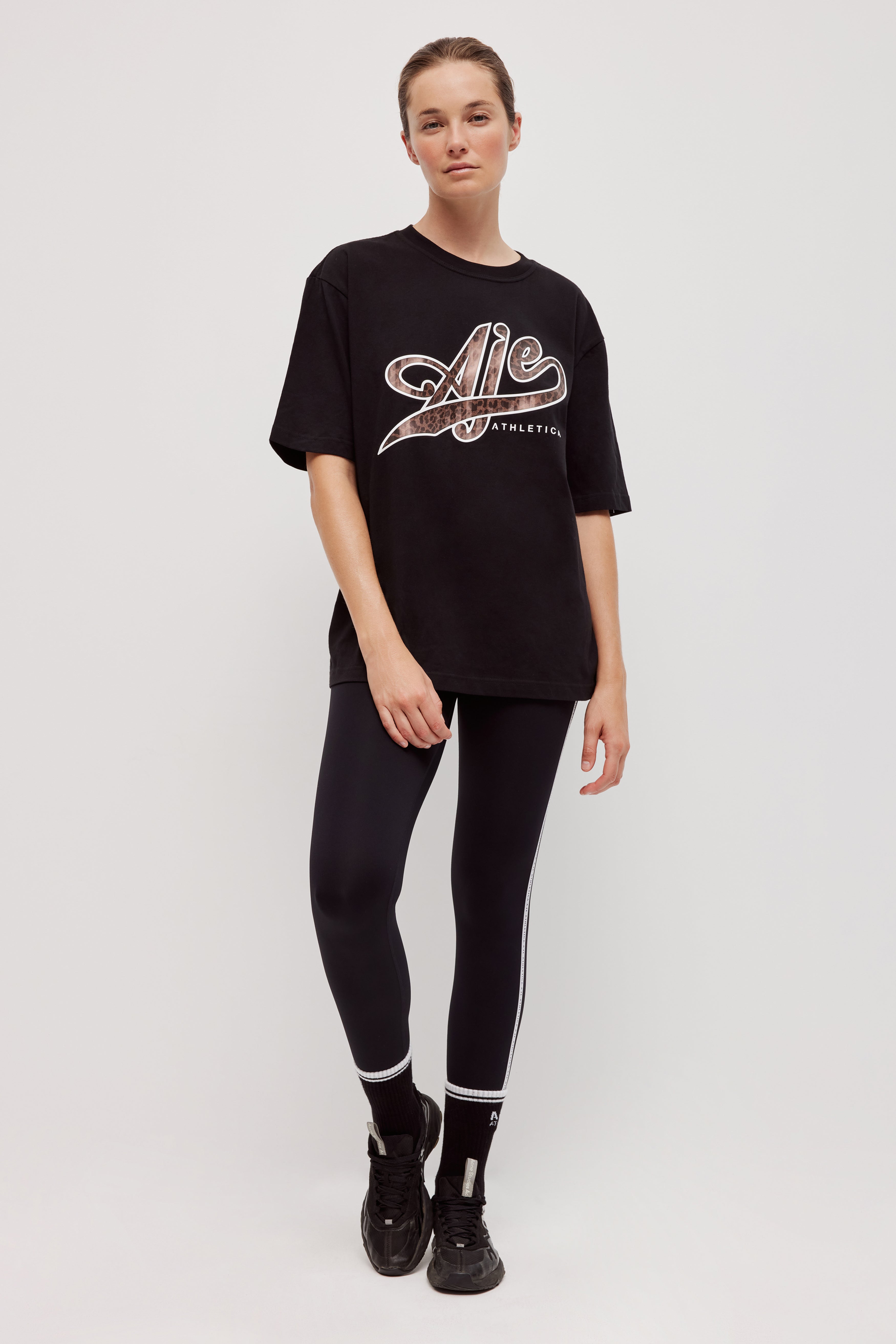 262AA1029_BLK_1_1759902685