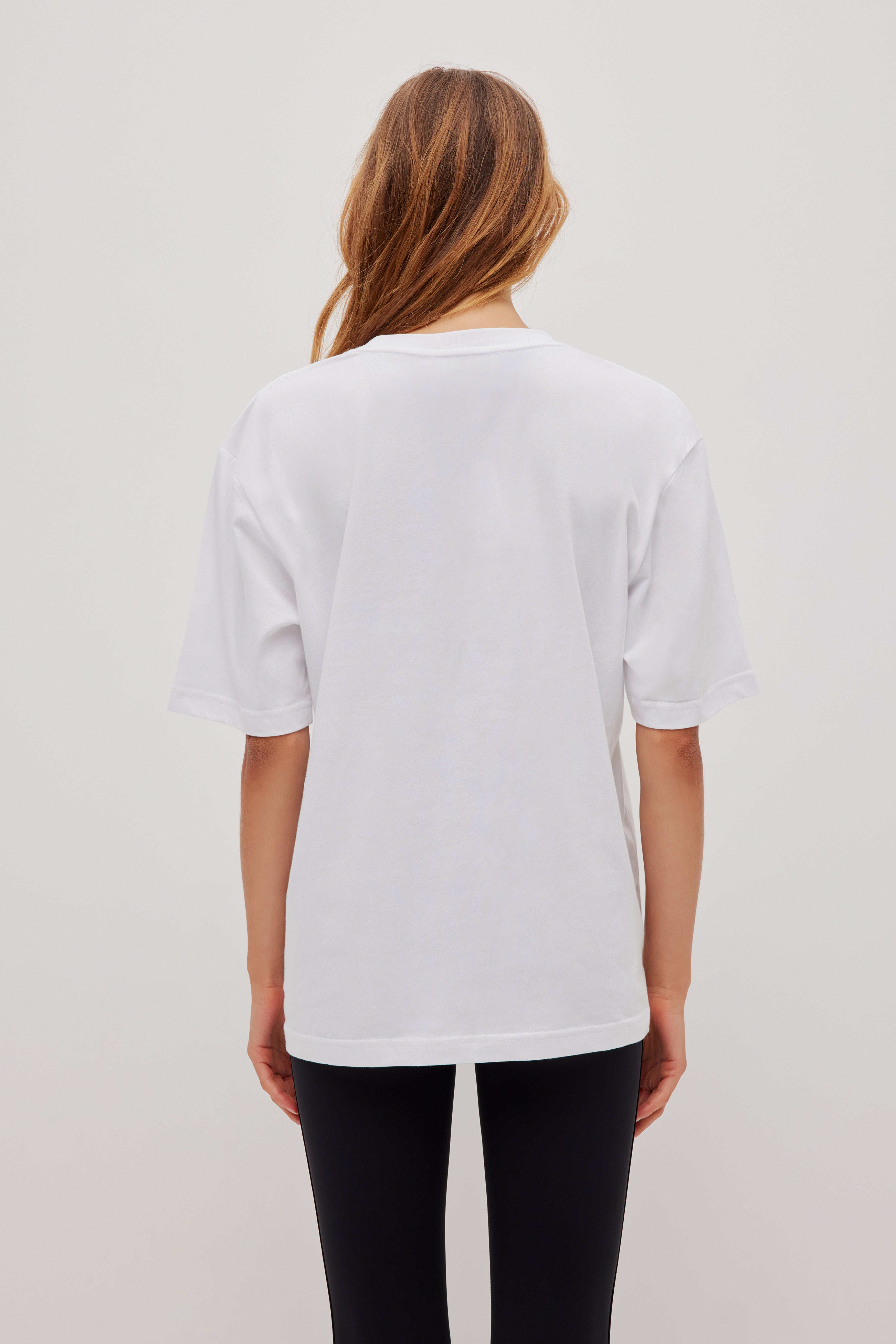 262AA1034_WHT_7_1764540416