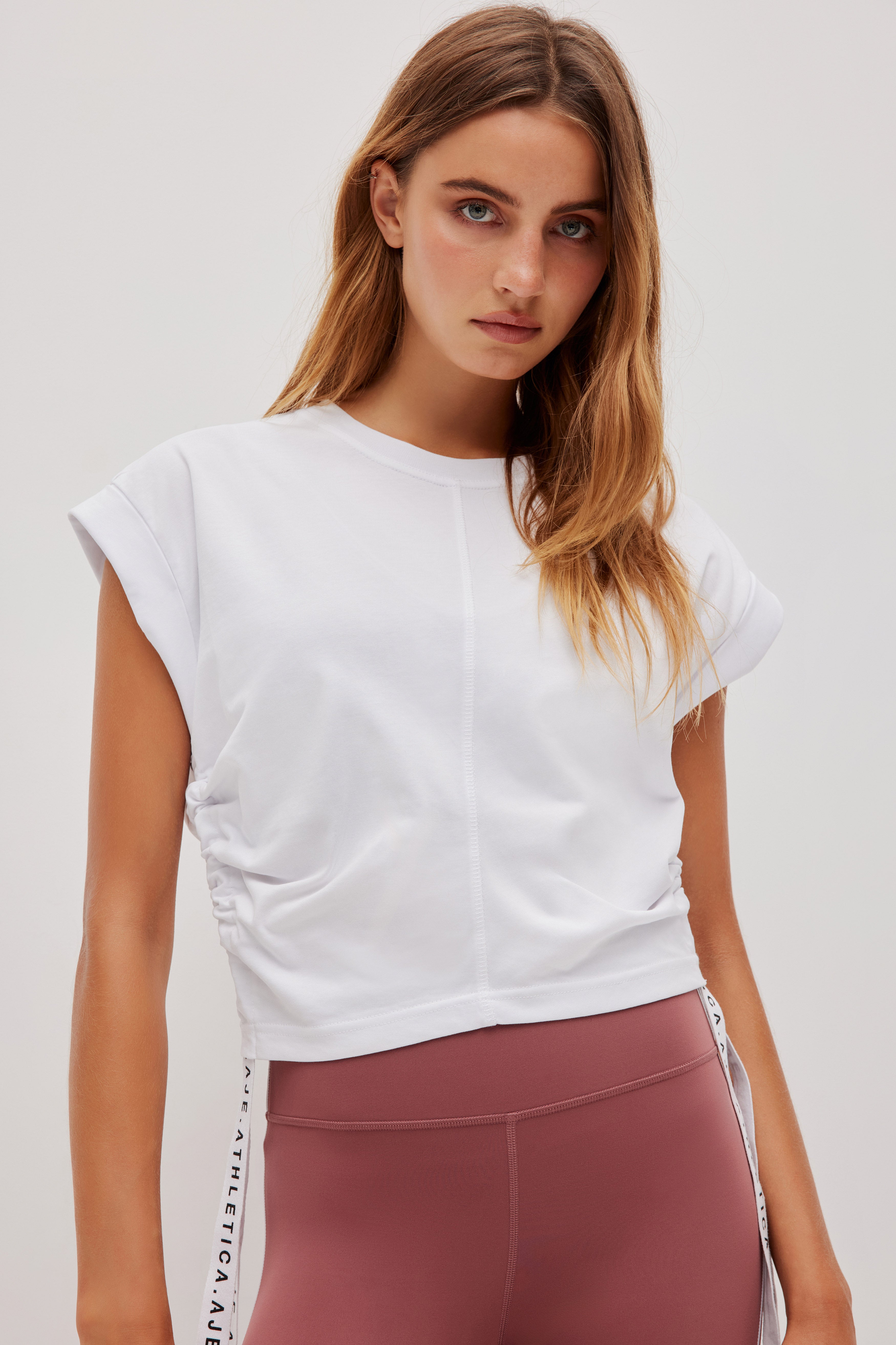 262AA1036_WHT_3_1764540506