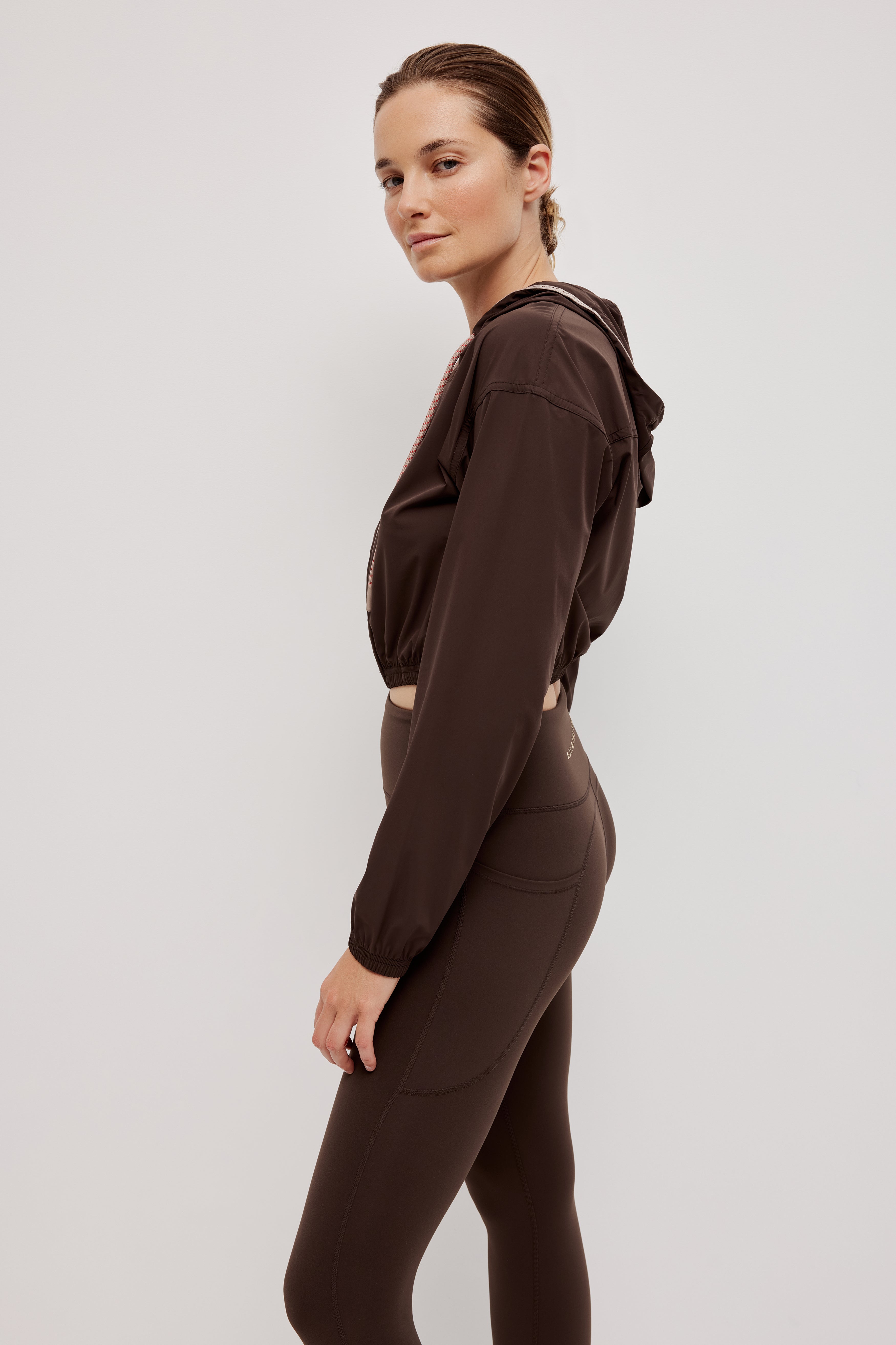 262AA2000_CHOC_4_1760060676