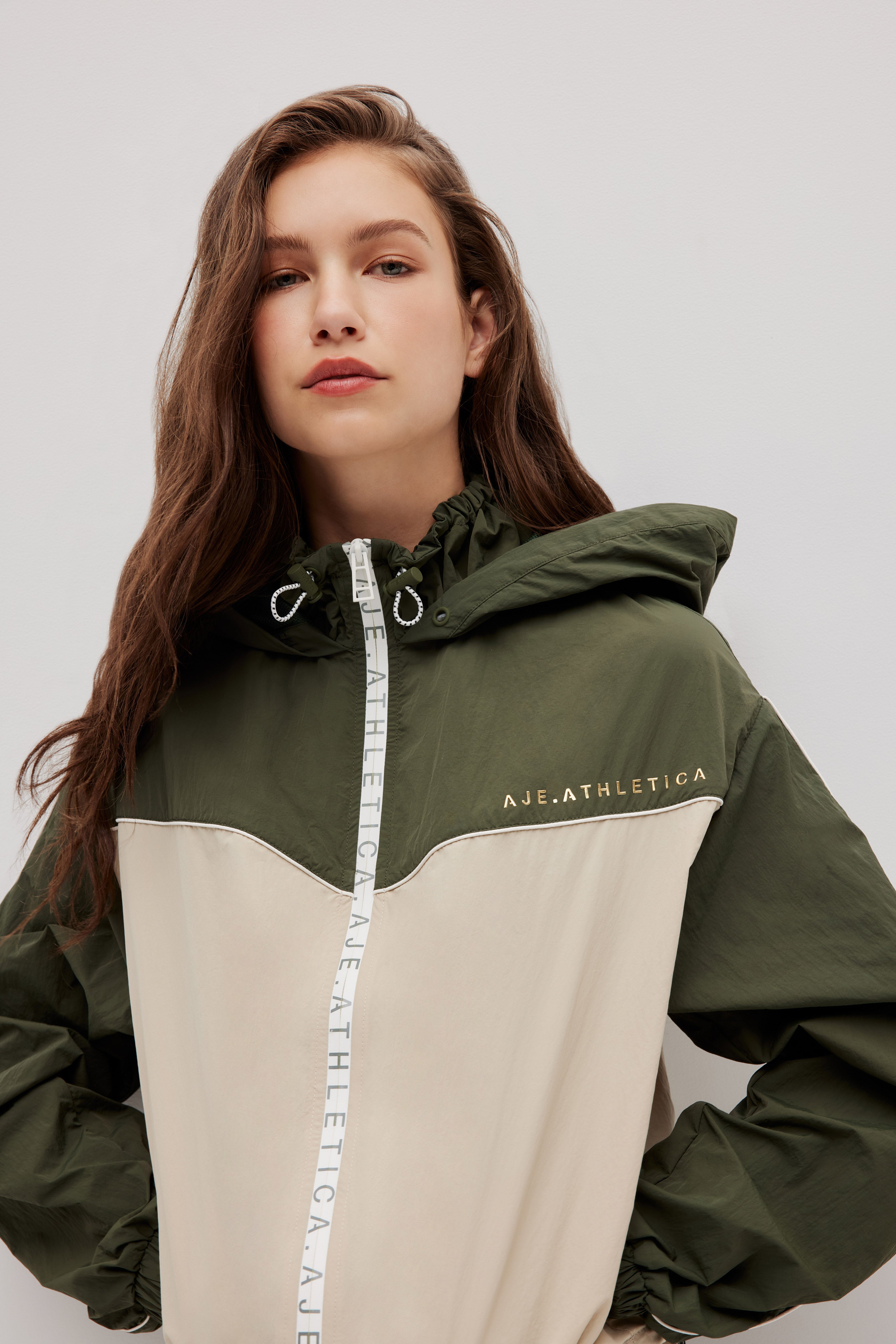 262AA2004_MLTI_5_1762209413