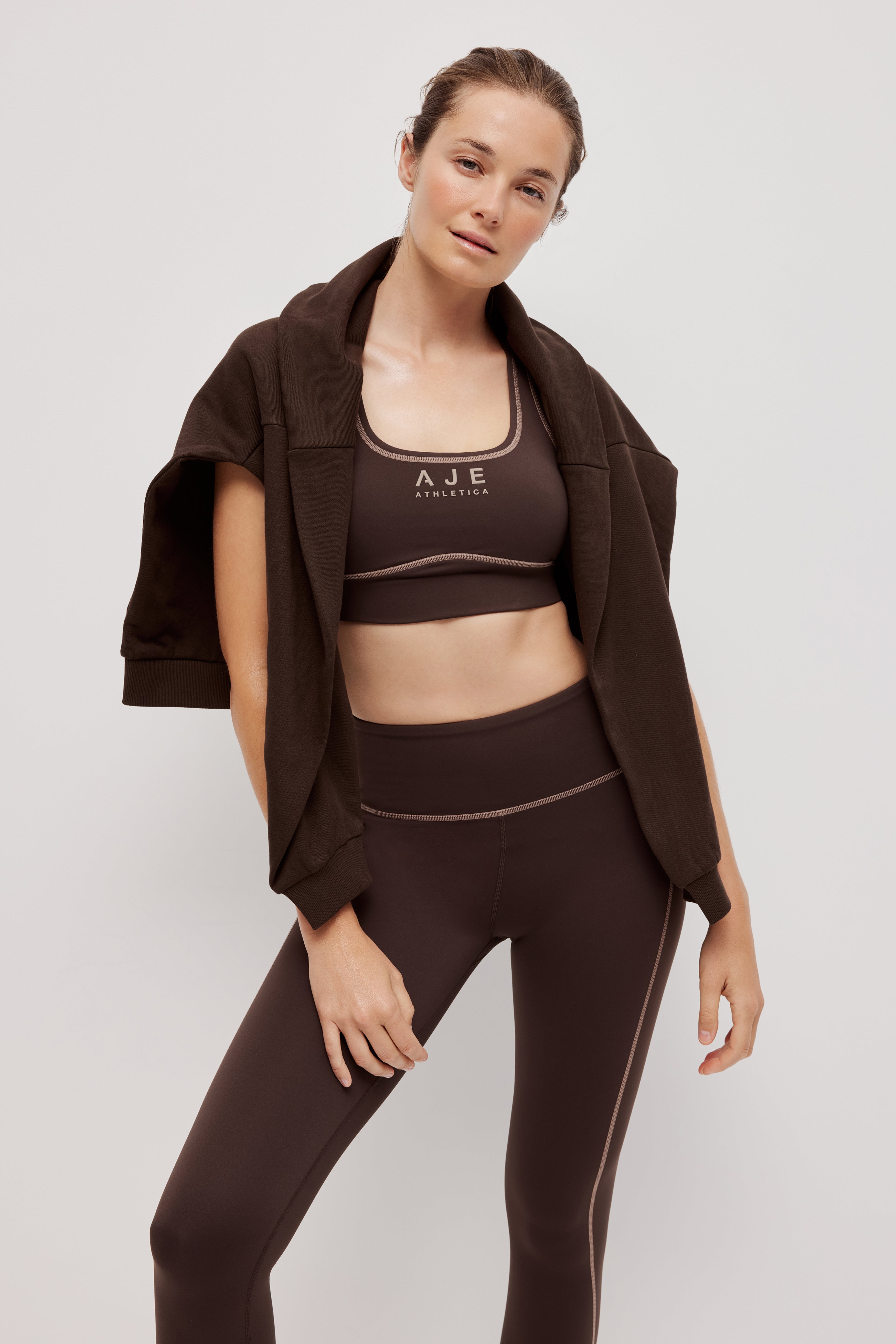 262AA3007_CHOC_3_1759904709