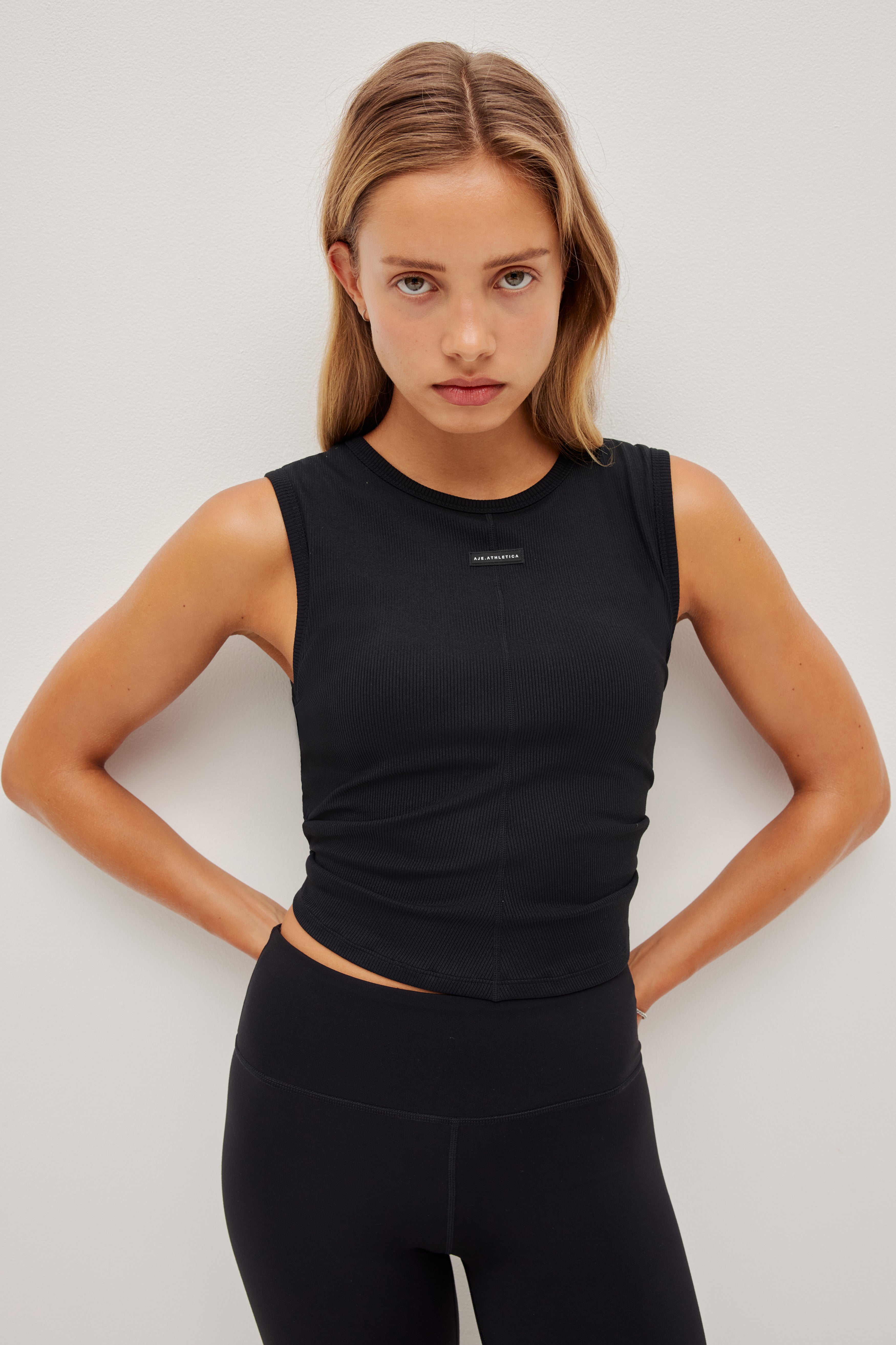 263AA1002_BLK_5_1767093841