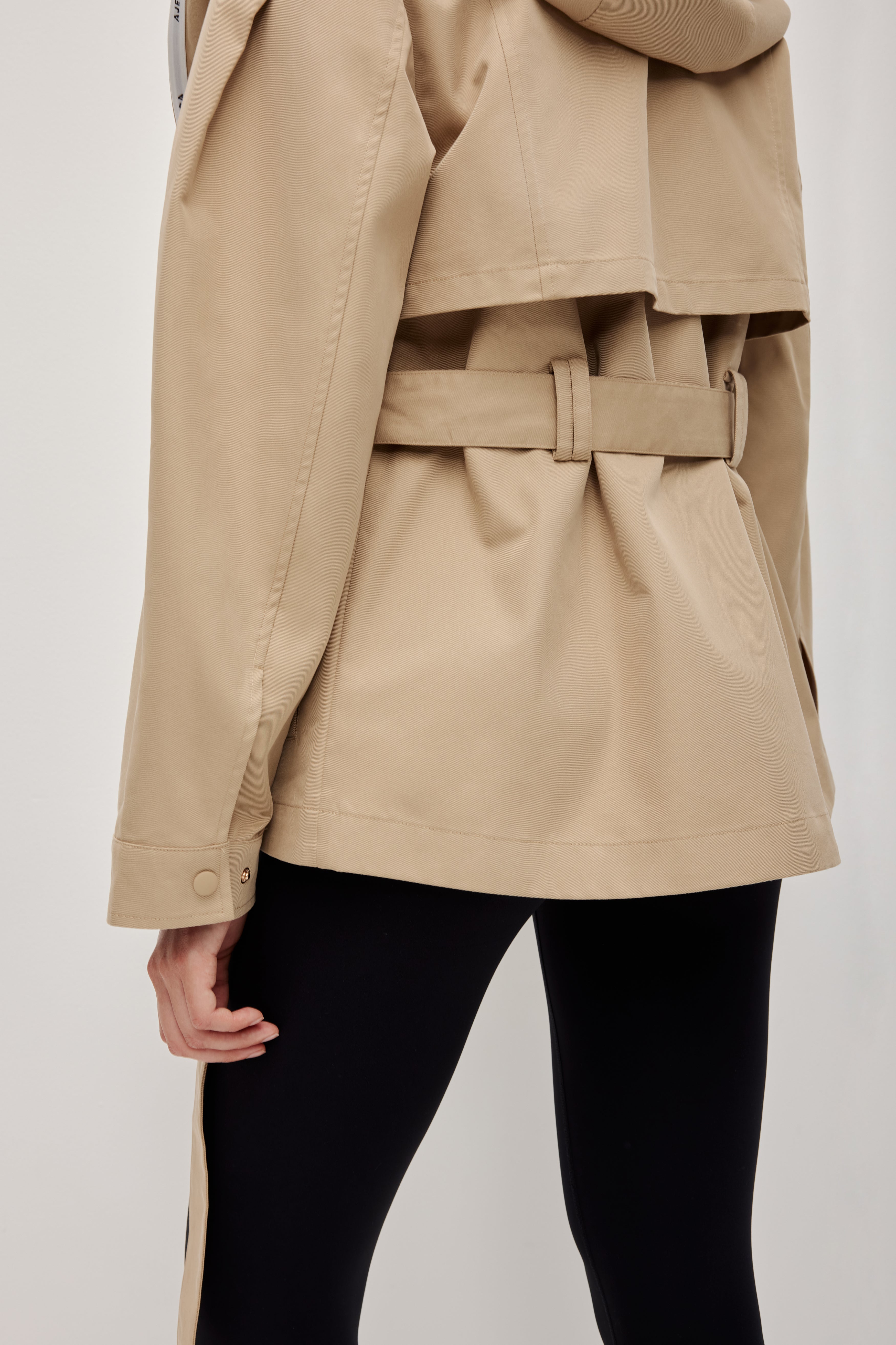 263AA2006_BEIGE-STRIKE_6_1769638057