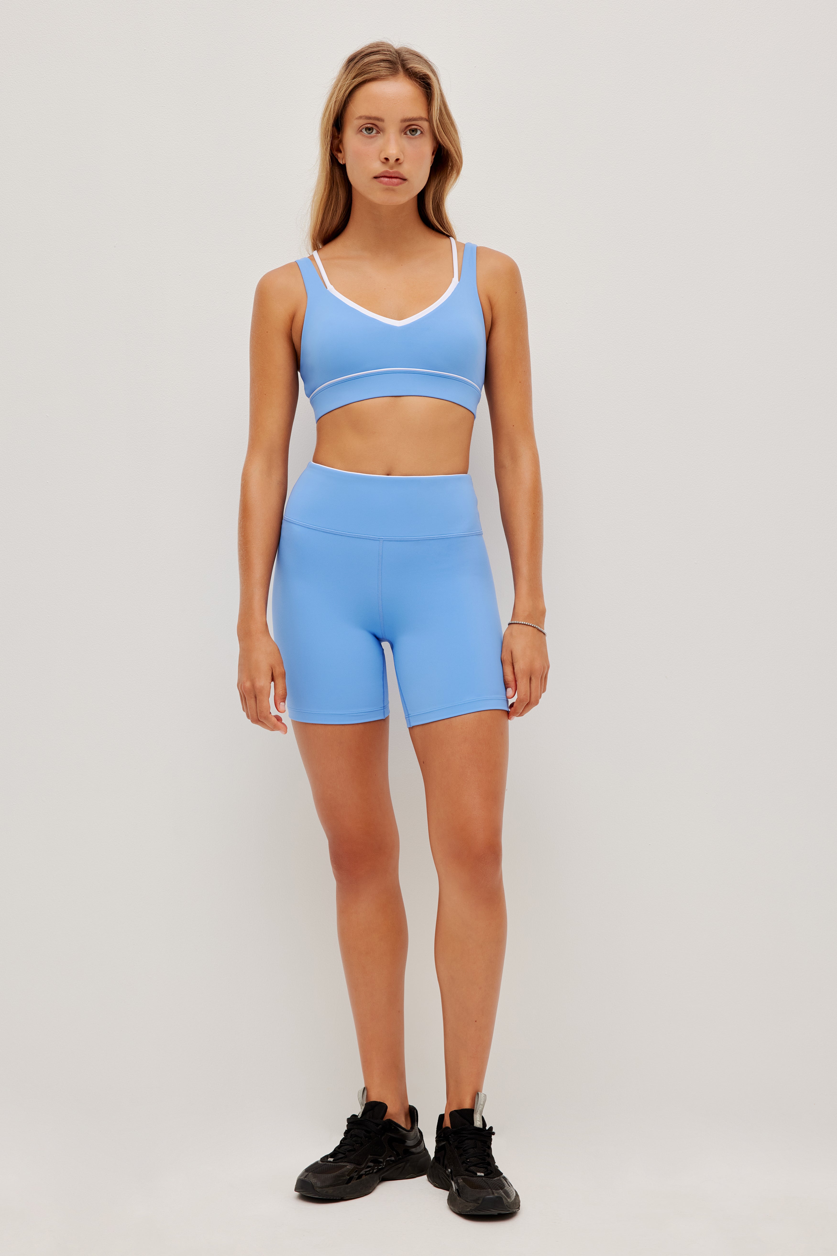 263AA3011_SKY_11_1767095028