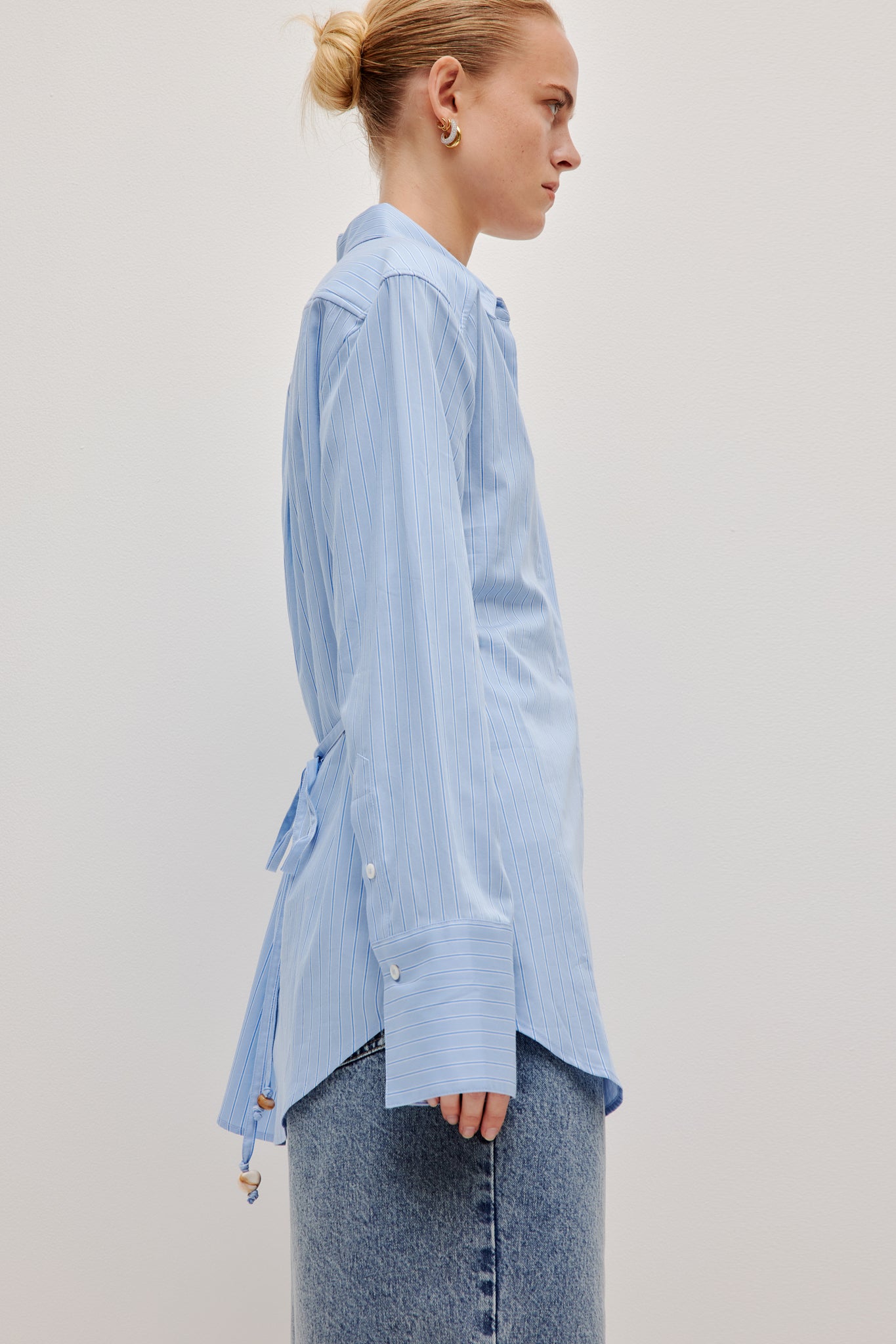 263AS1010_SKY-STRP_9_1768795800