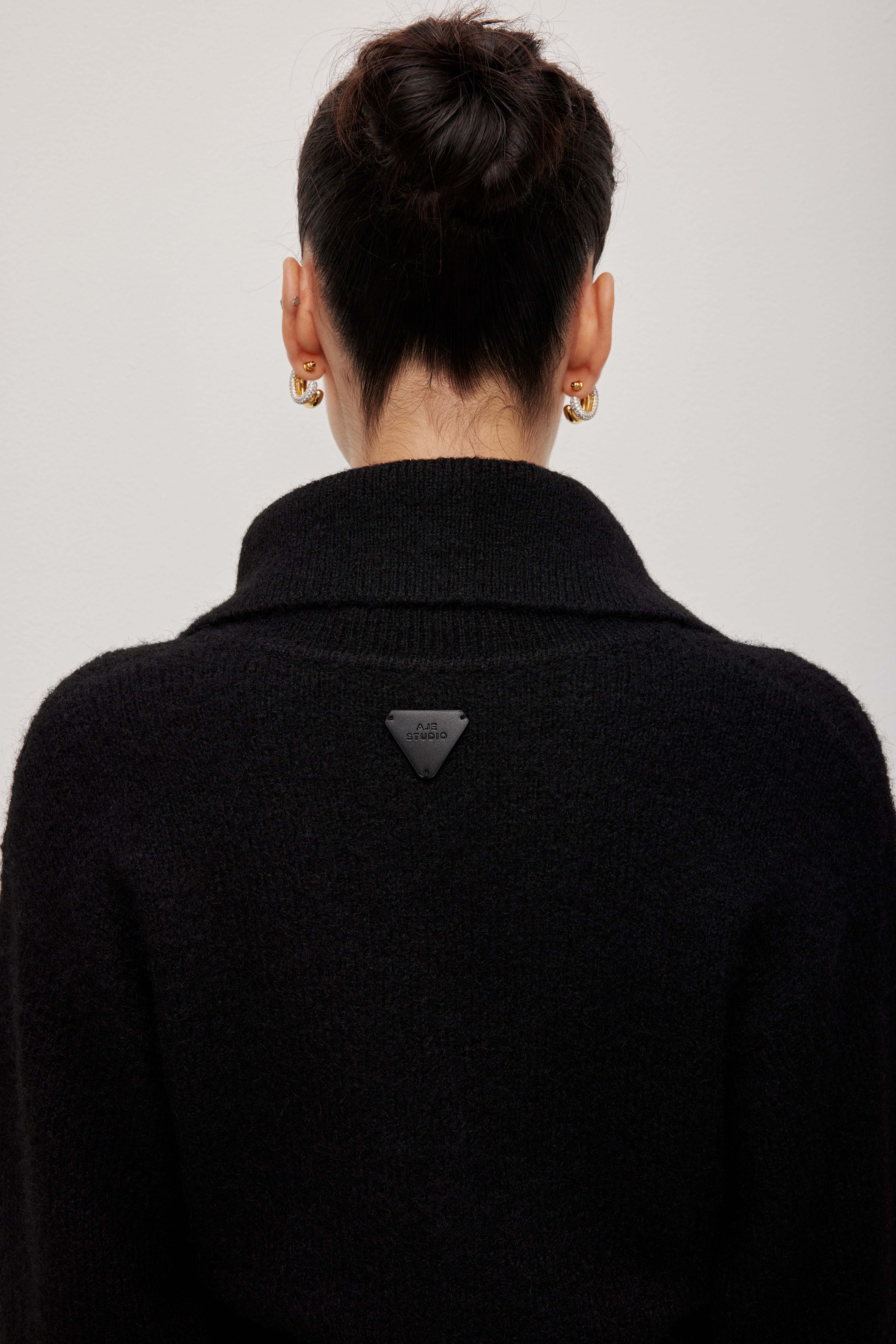 263AS2010_BLK_5_1771286352