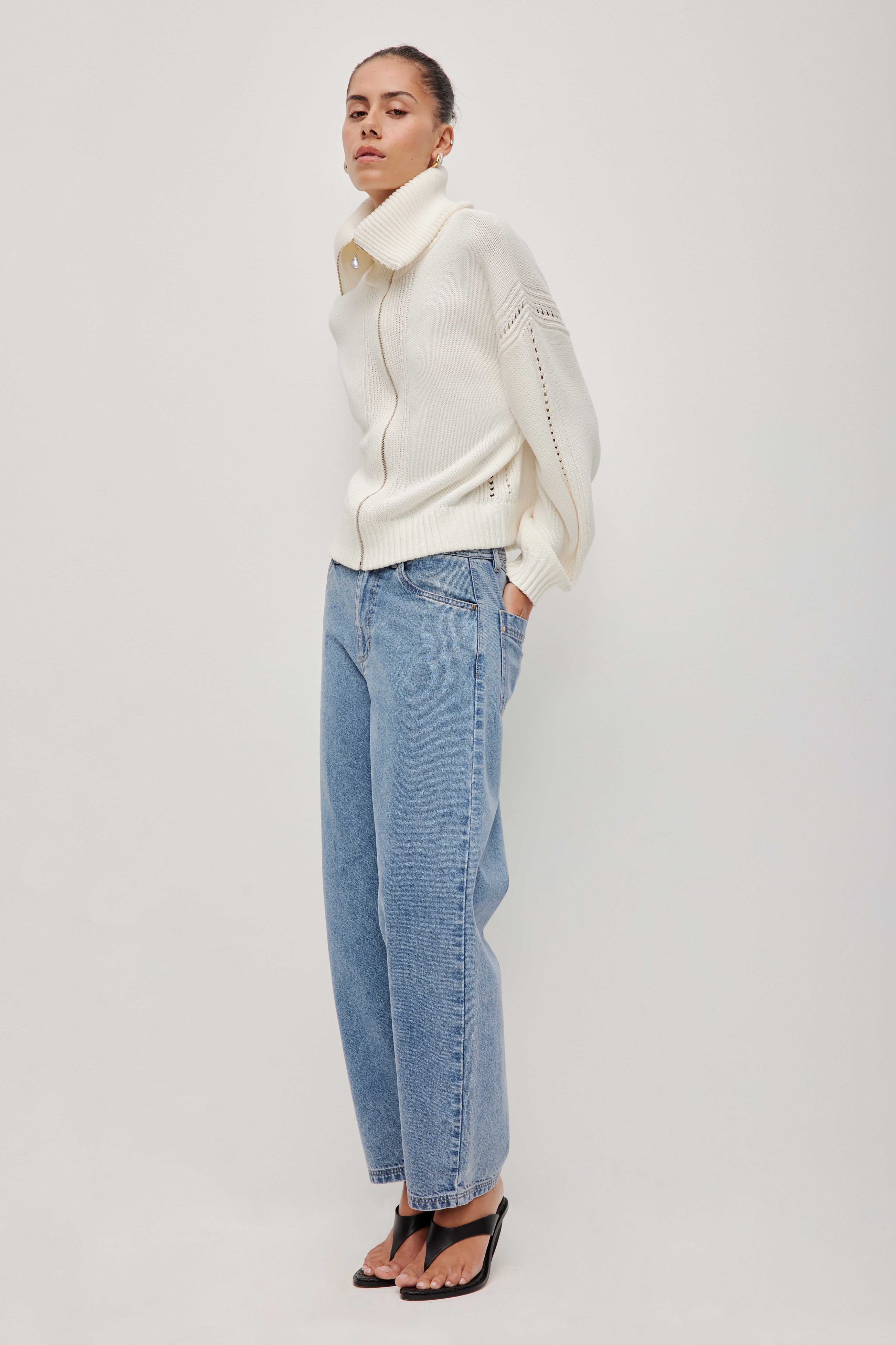 263AS2012_IVRY_3_1769596480