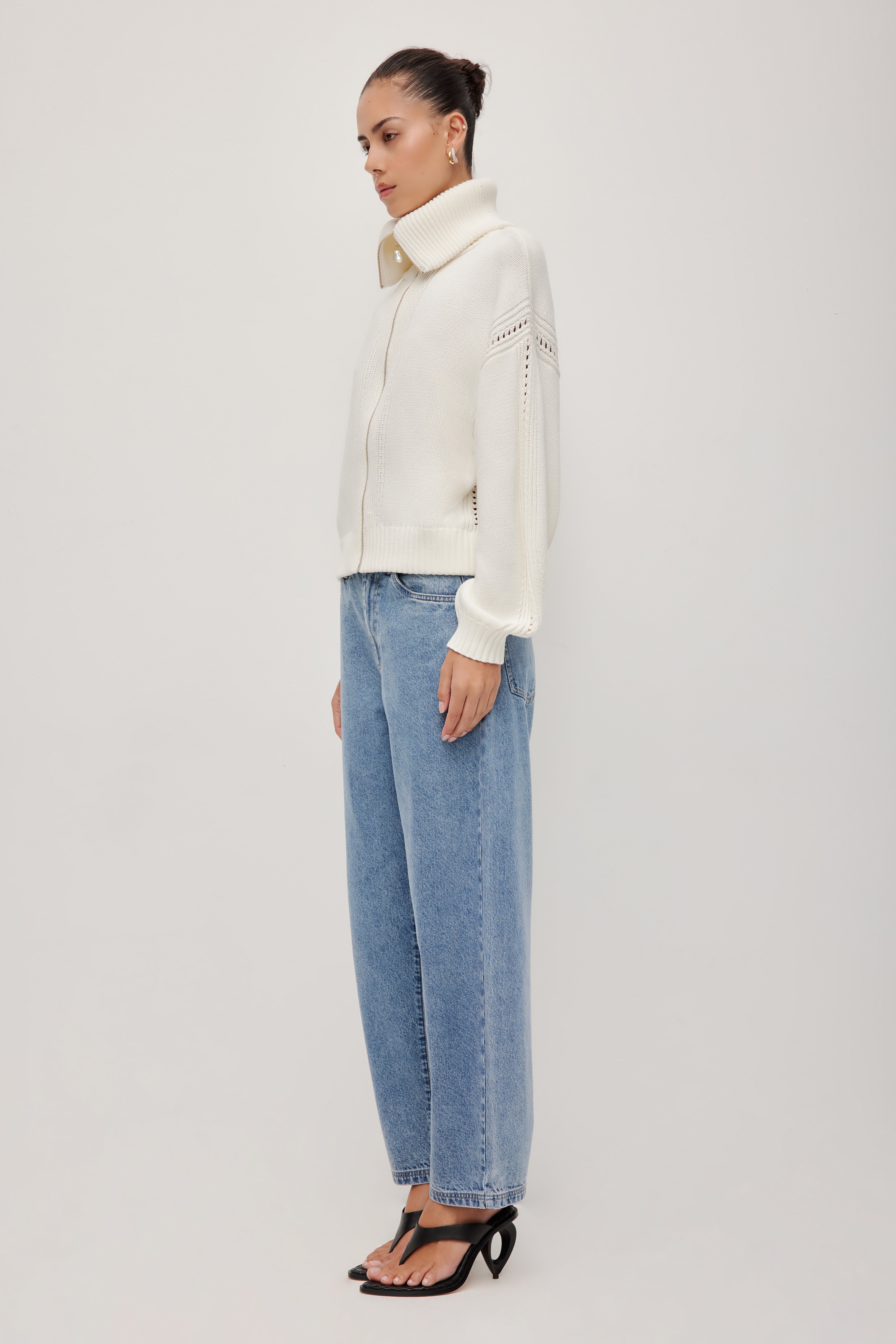 263AS2012_IVRY_8_1769597079