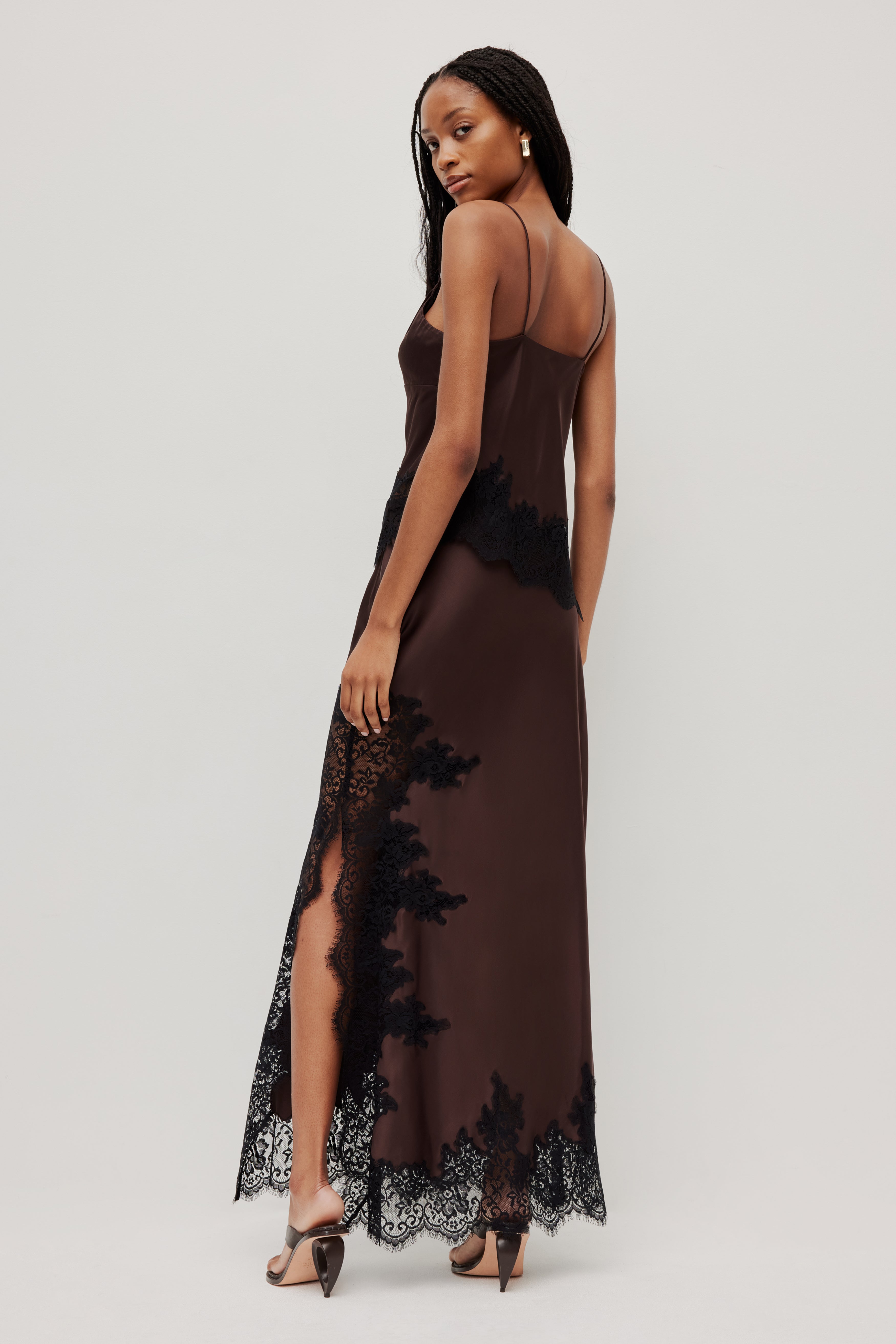 264AS4000_CHOC-BLK_6_1772409302