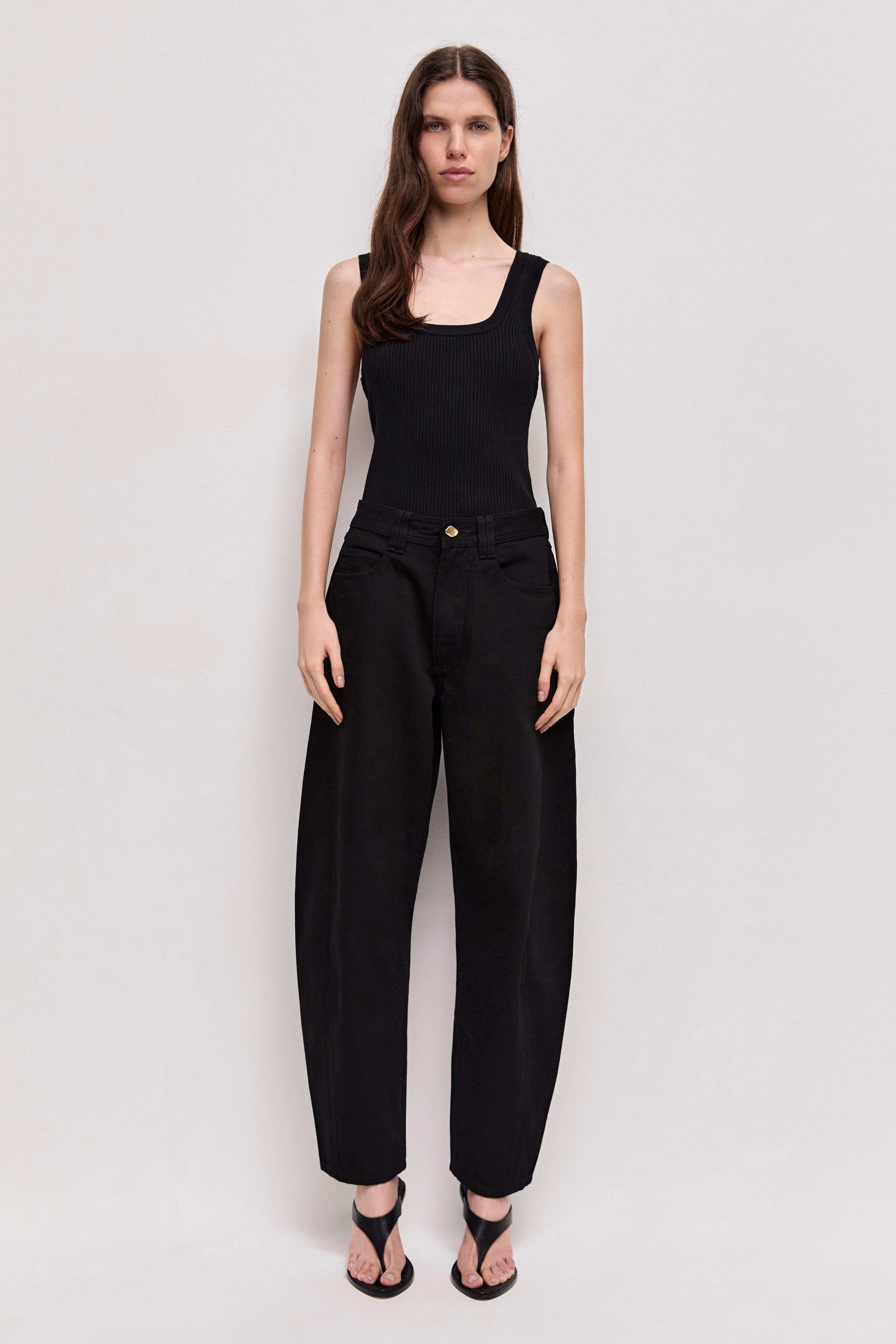 26CO3164_BLK_1_1773909689