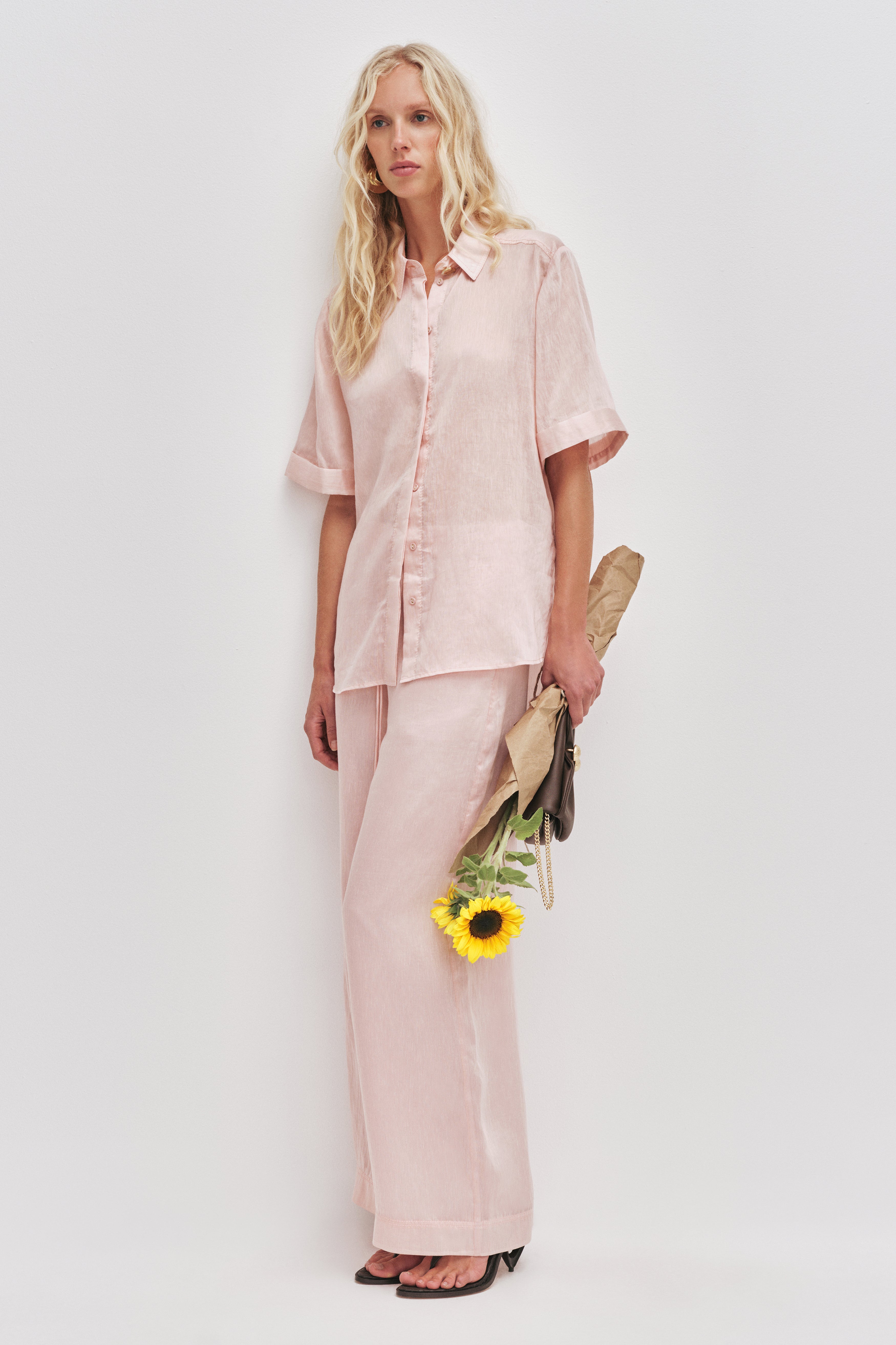 26CR1537_TA-BL_5_1765321181