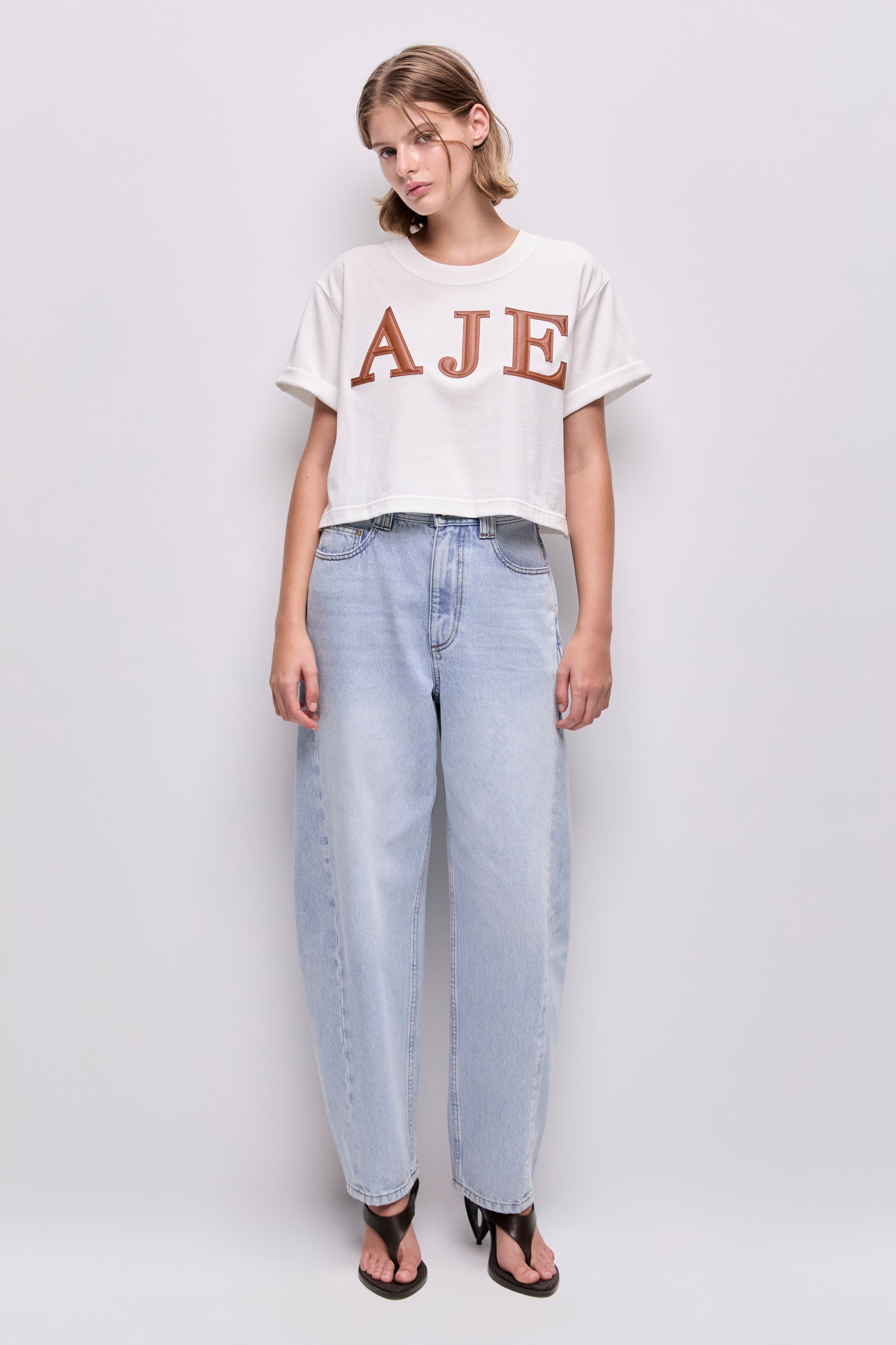 26PF1255_WHT-DTAN_1_1773876157