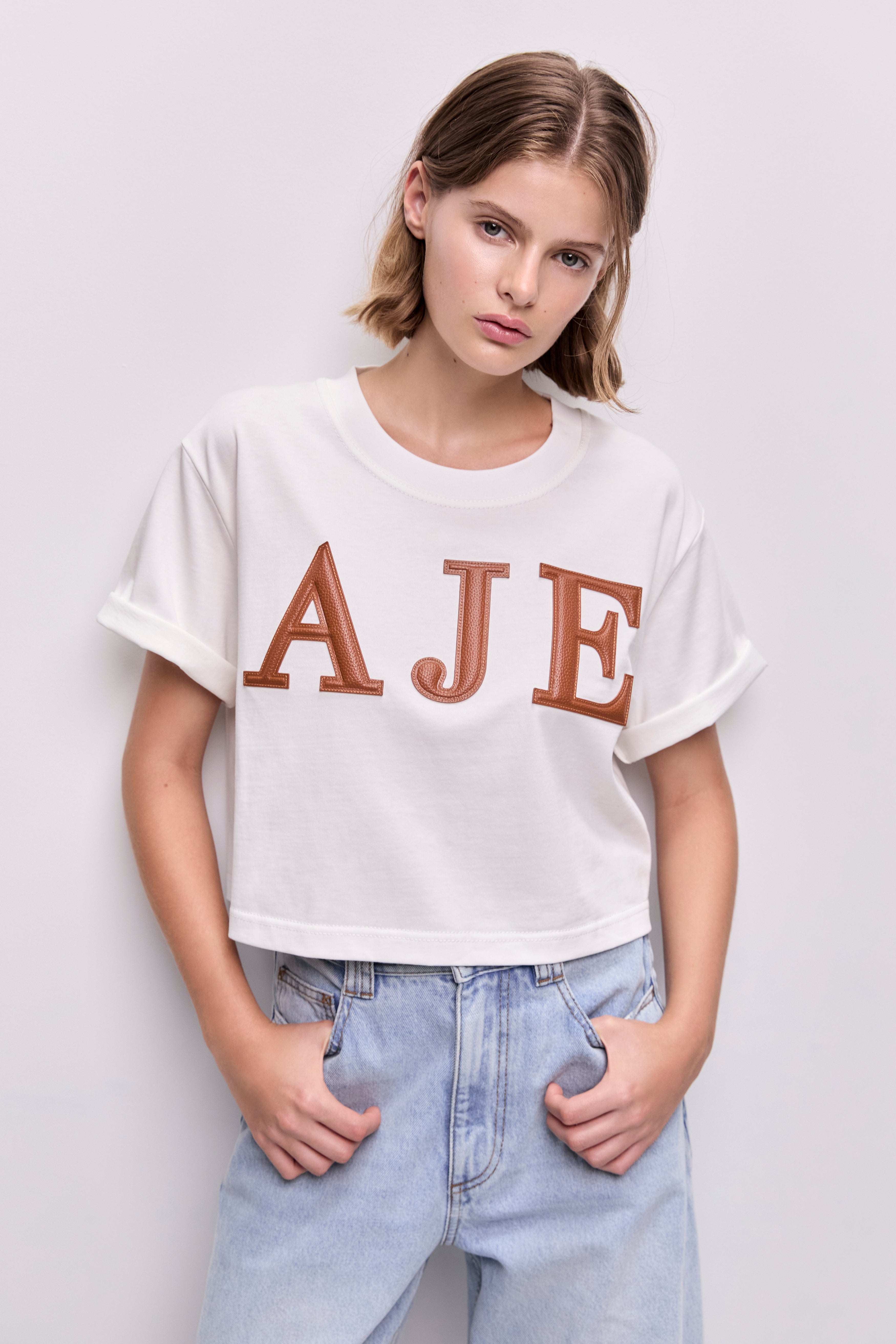 26PF1255_WHT-DTAN_3_1773876161