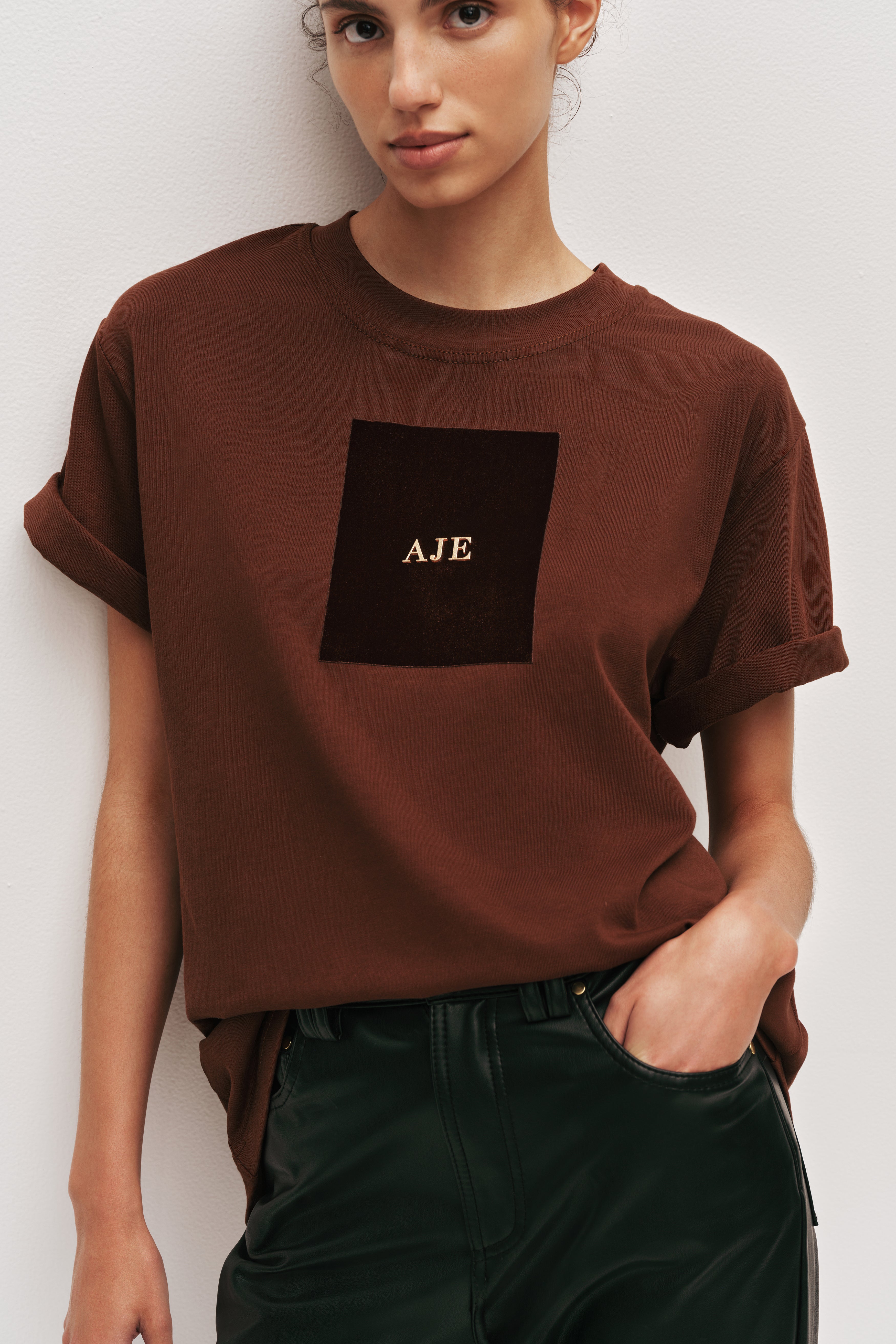 26PF1588_DK-CHOC_4_1780385155