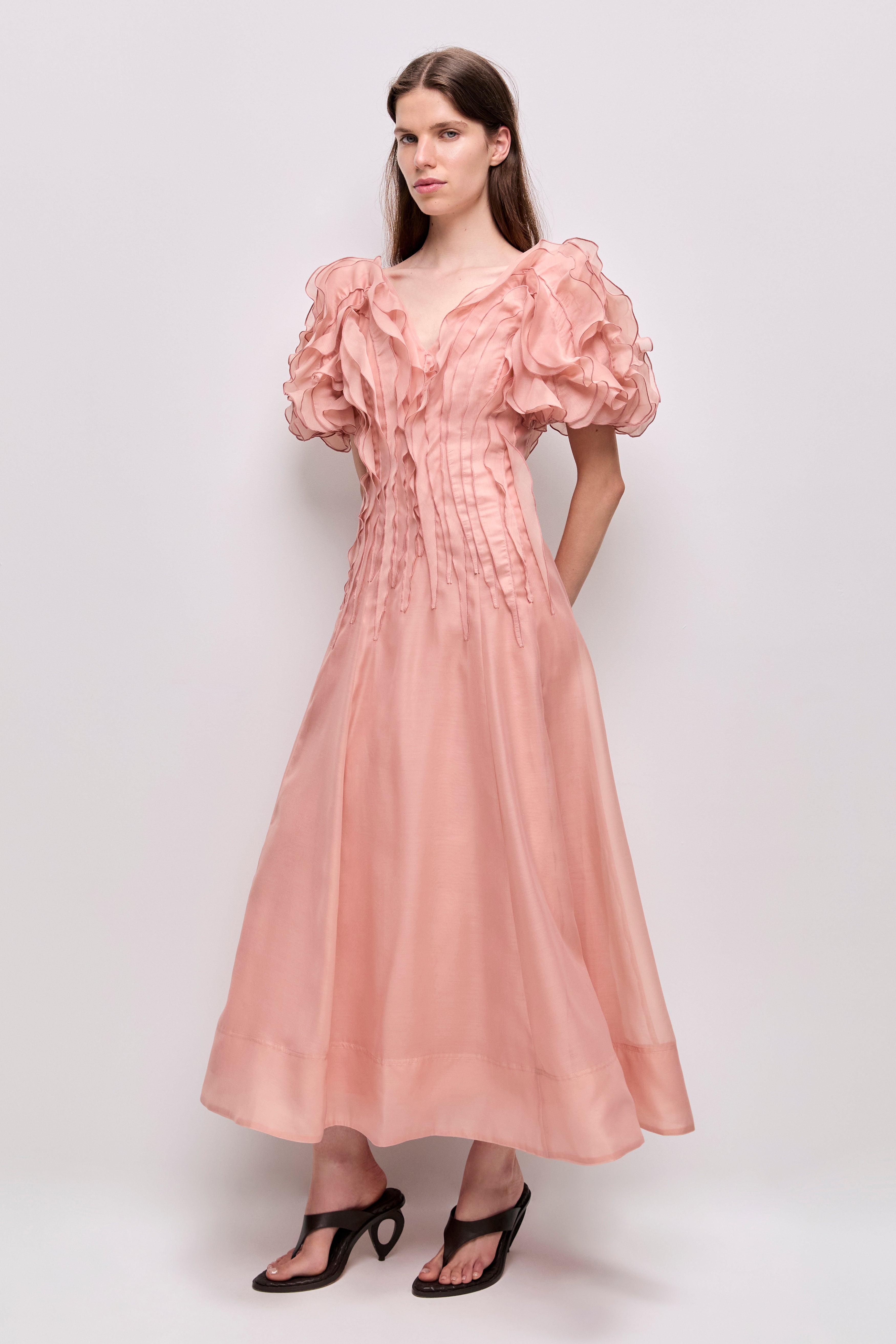 26PF5691_STN-ROSE_5_1773881334