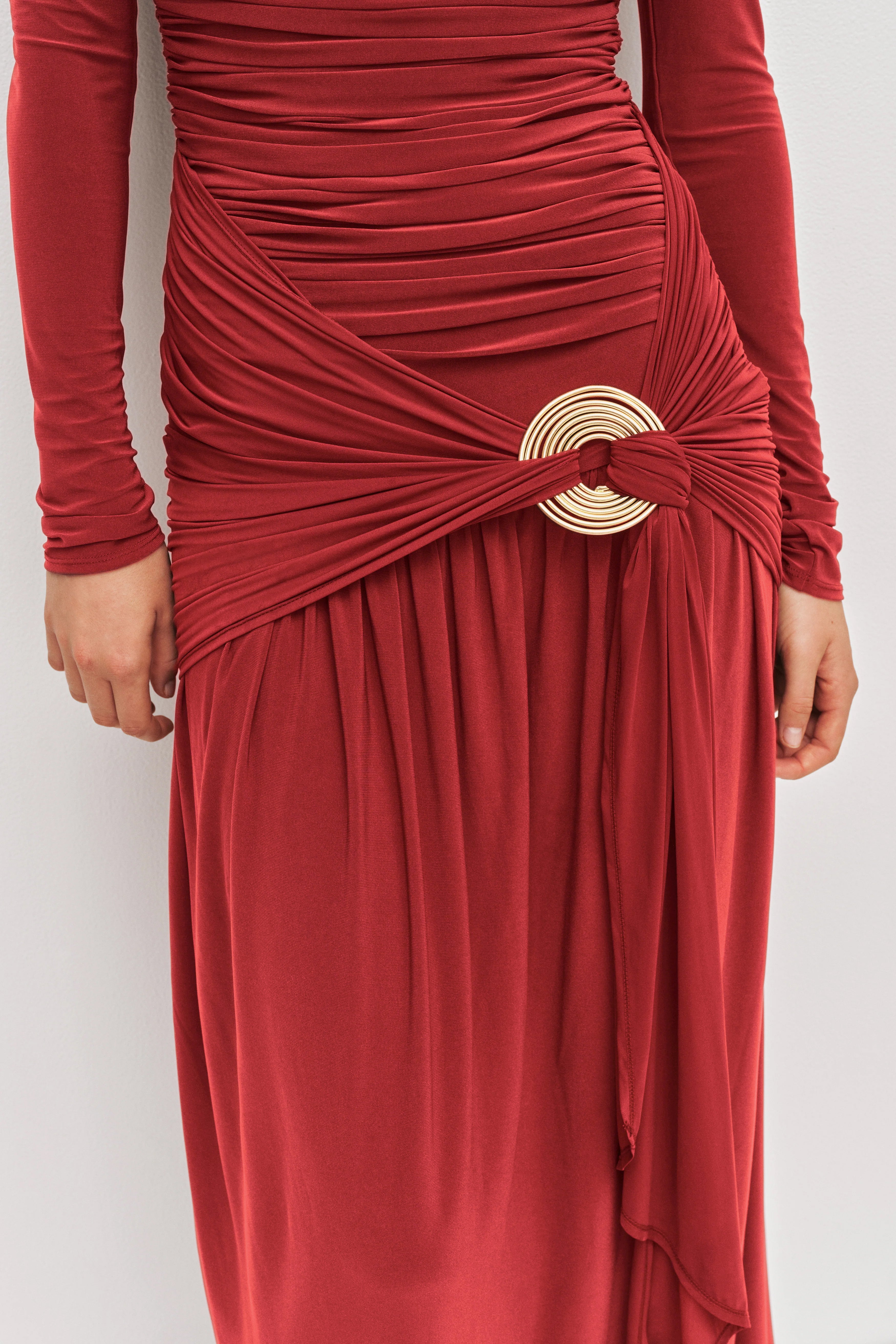26PF5722_SCAR-RED_4_1780613053