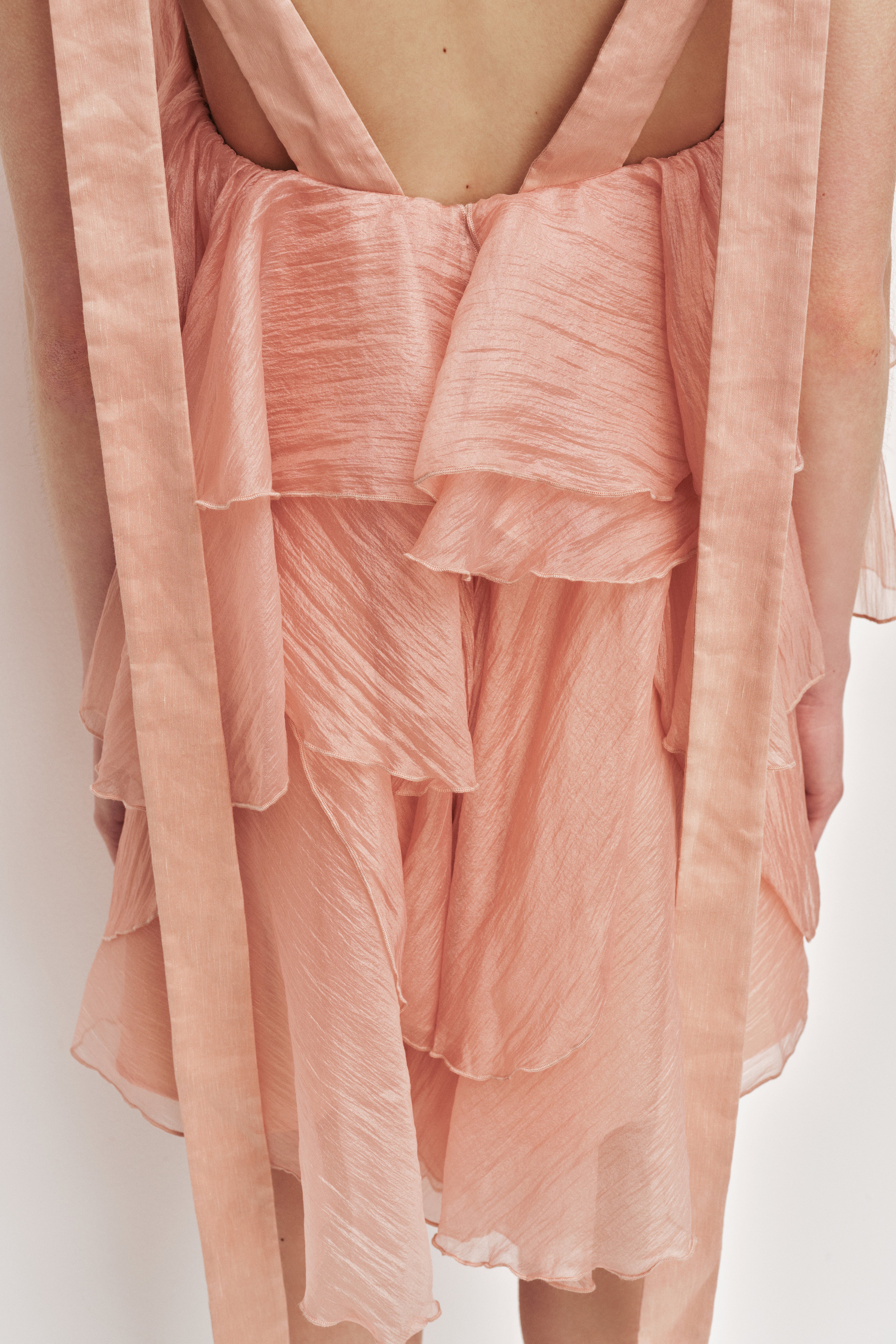 26PF5844_STN-ROSE_5_1777530098