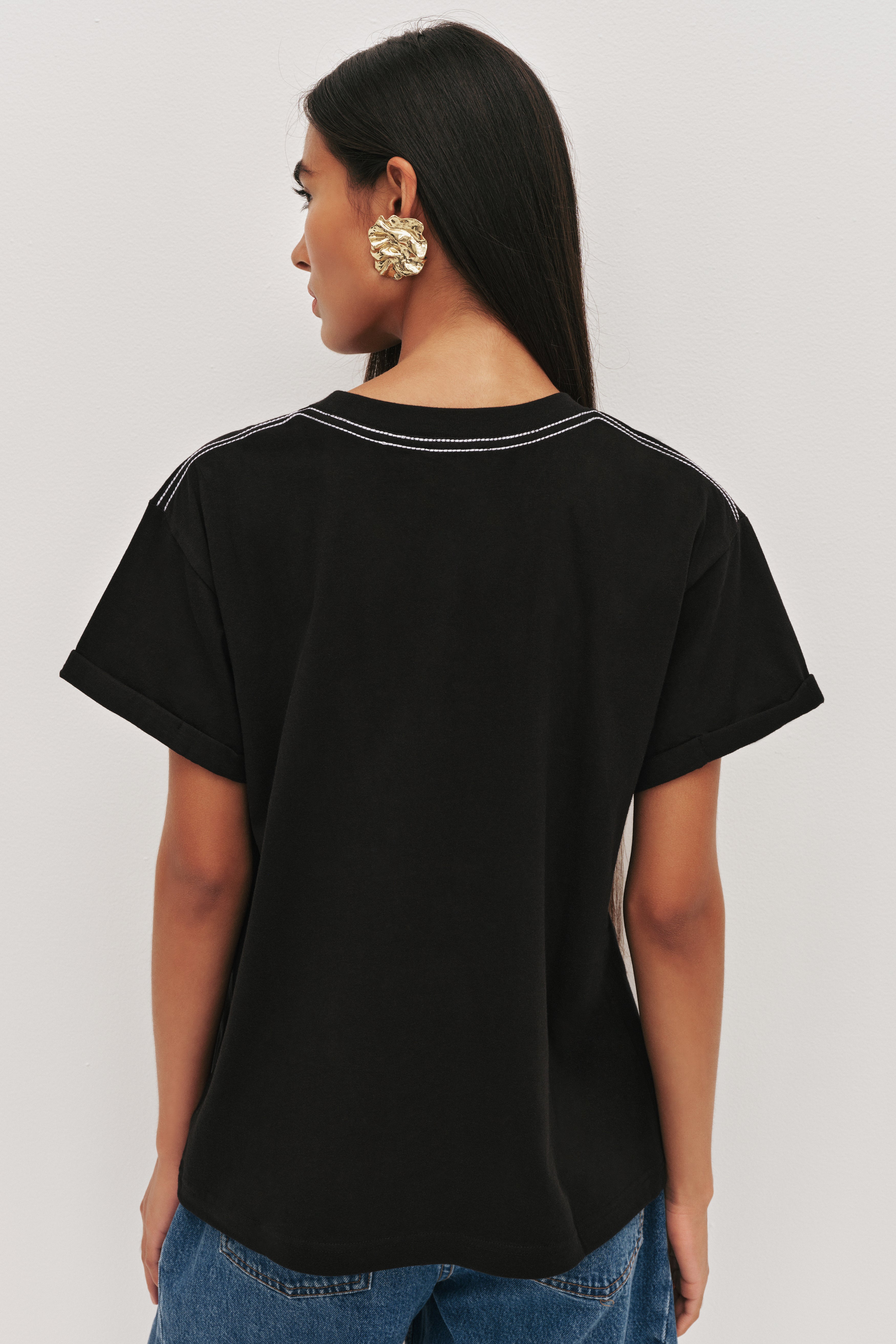 26RE1066_BLK_5_1762927426