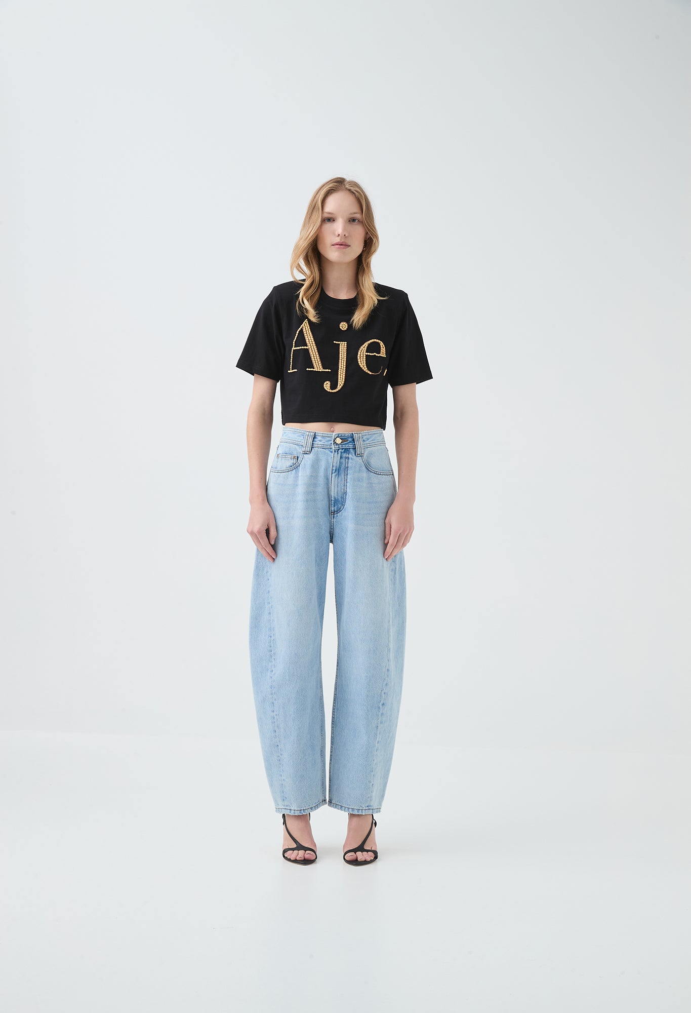 Arrow Cropped Tee