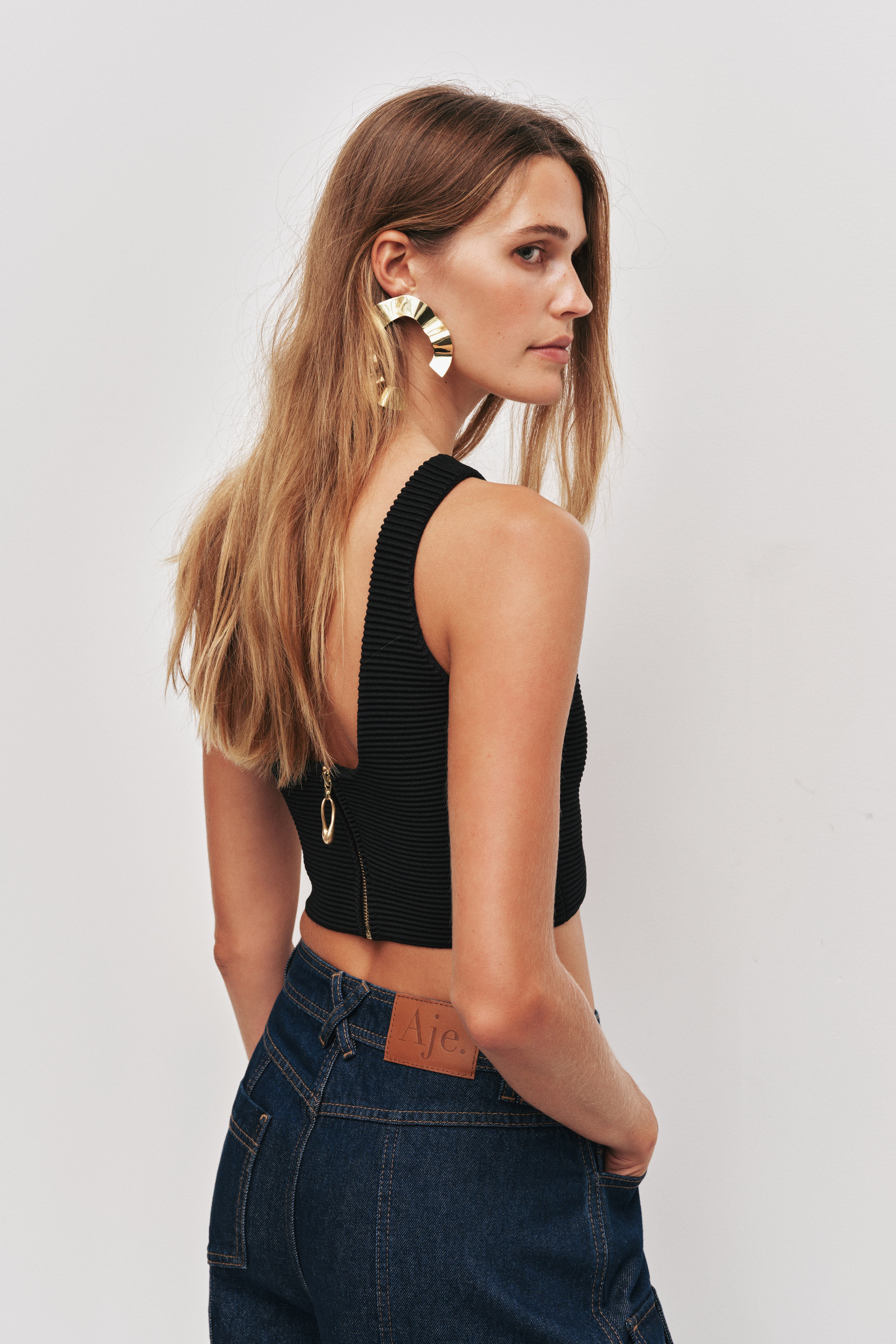 26RE1118_BLK_6_1759032415