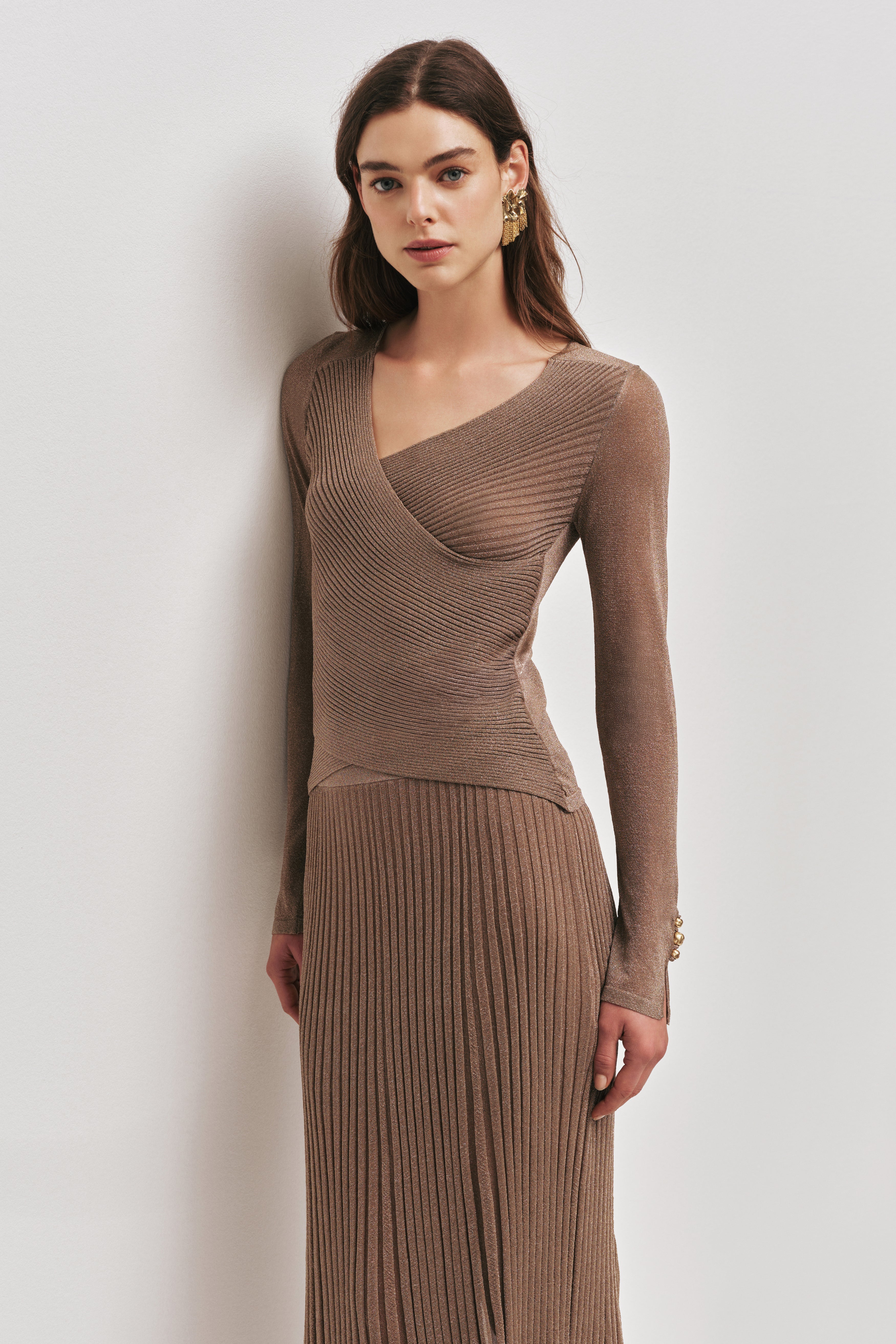 26RE1119_BUNISH-GLD_3_1761518610