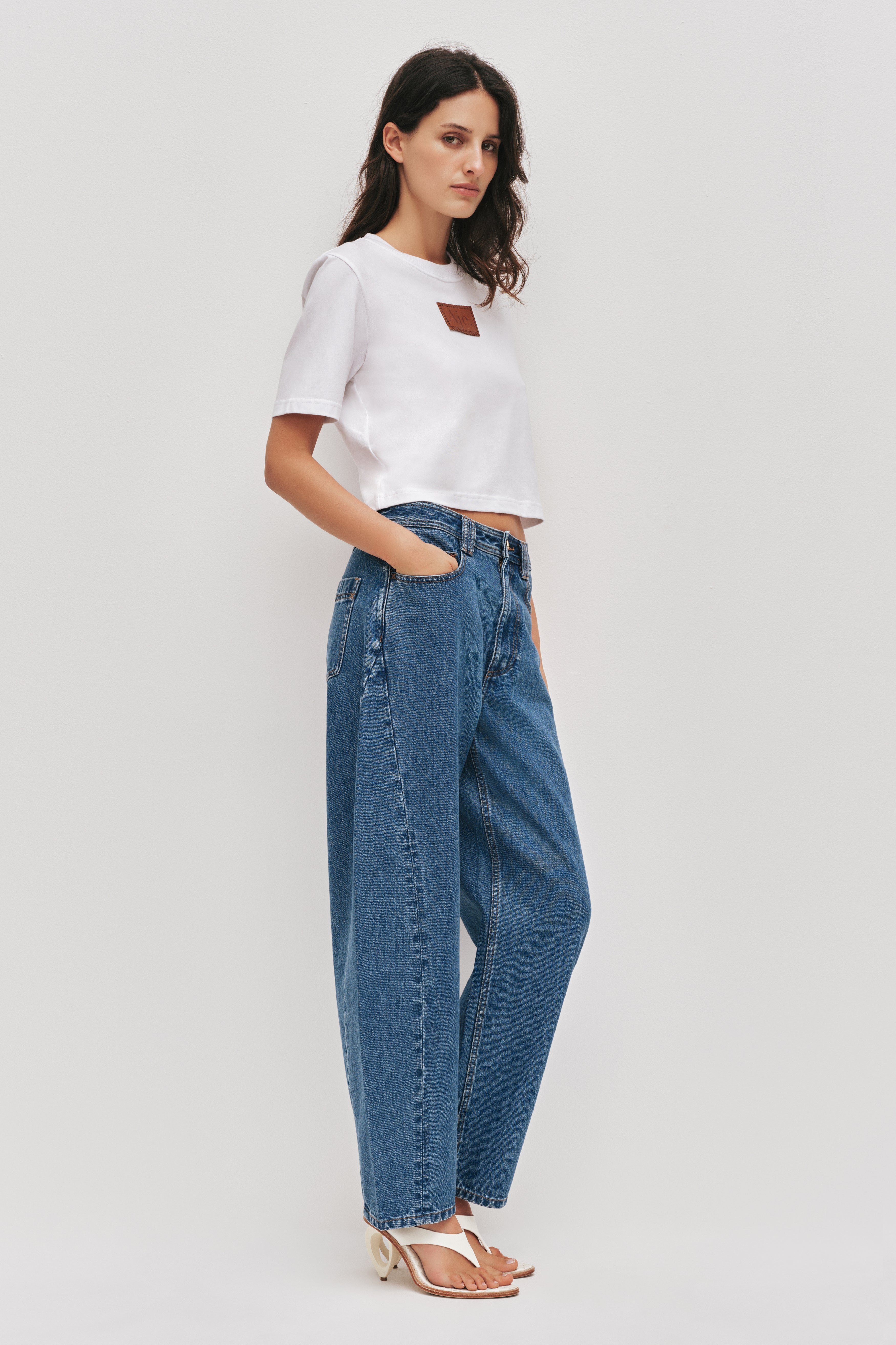 26RE1448_WHT_4_1762984522