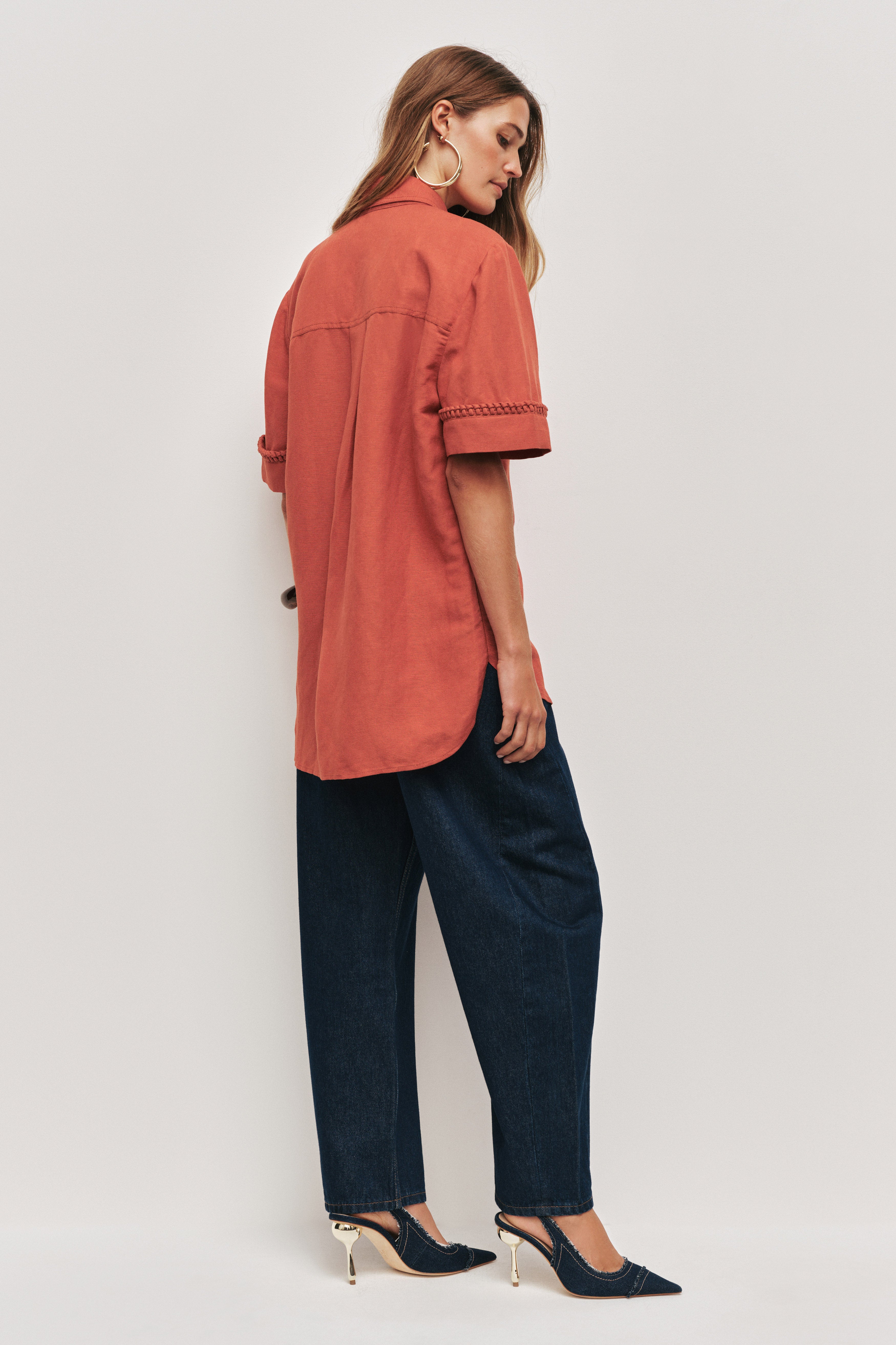 26RE1450_HONEY_4_1759285671