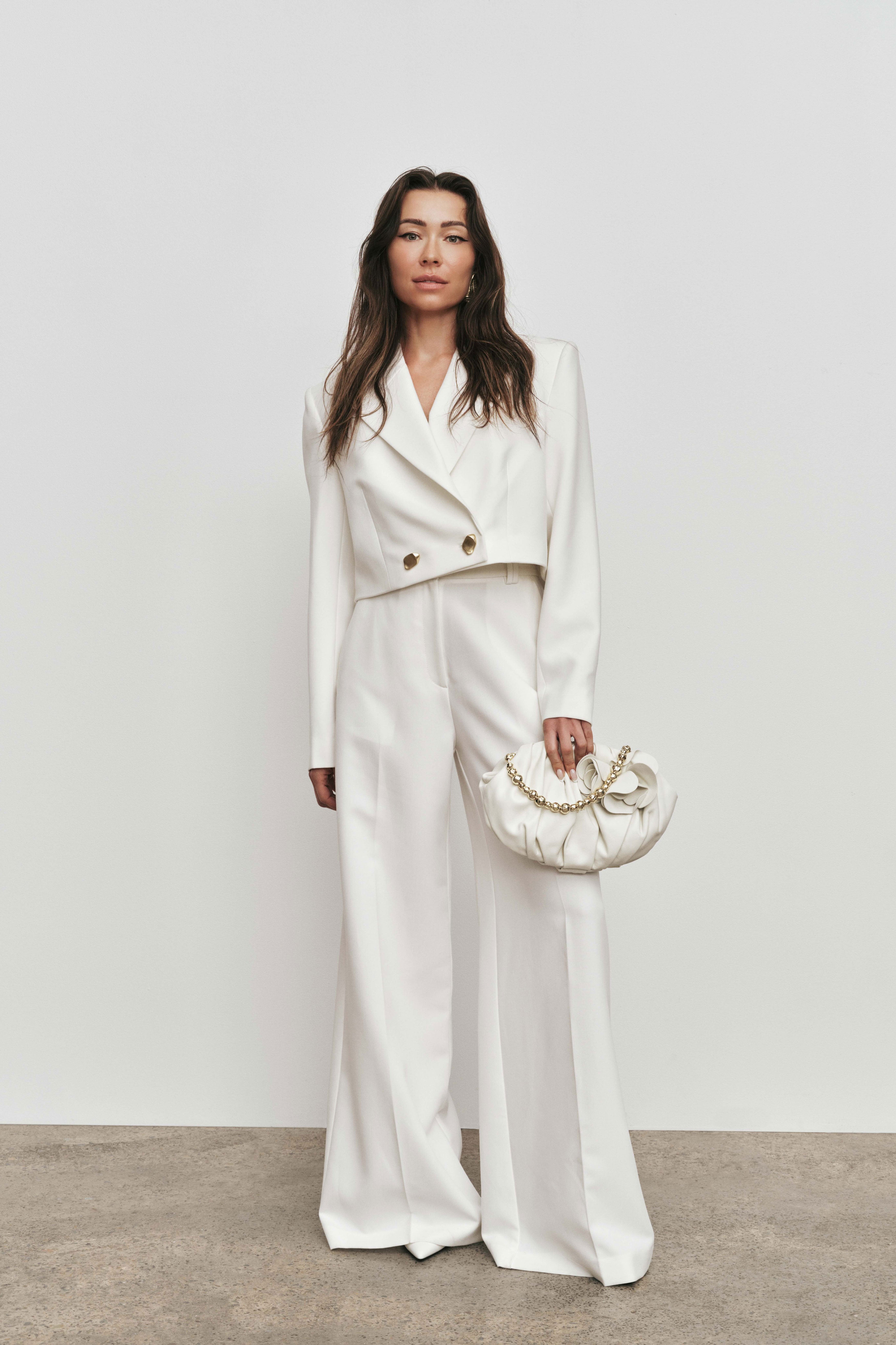 26RE3016_IVRY_1_1758709888