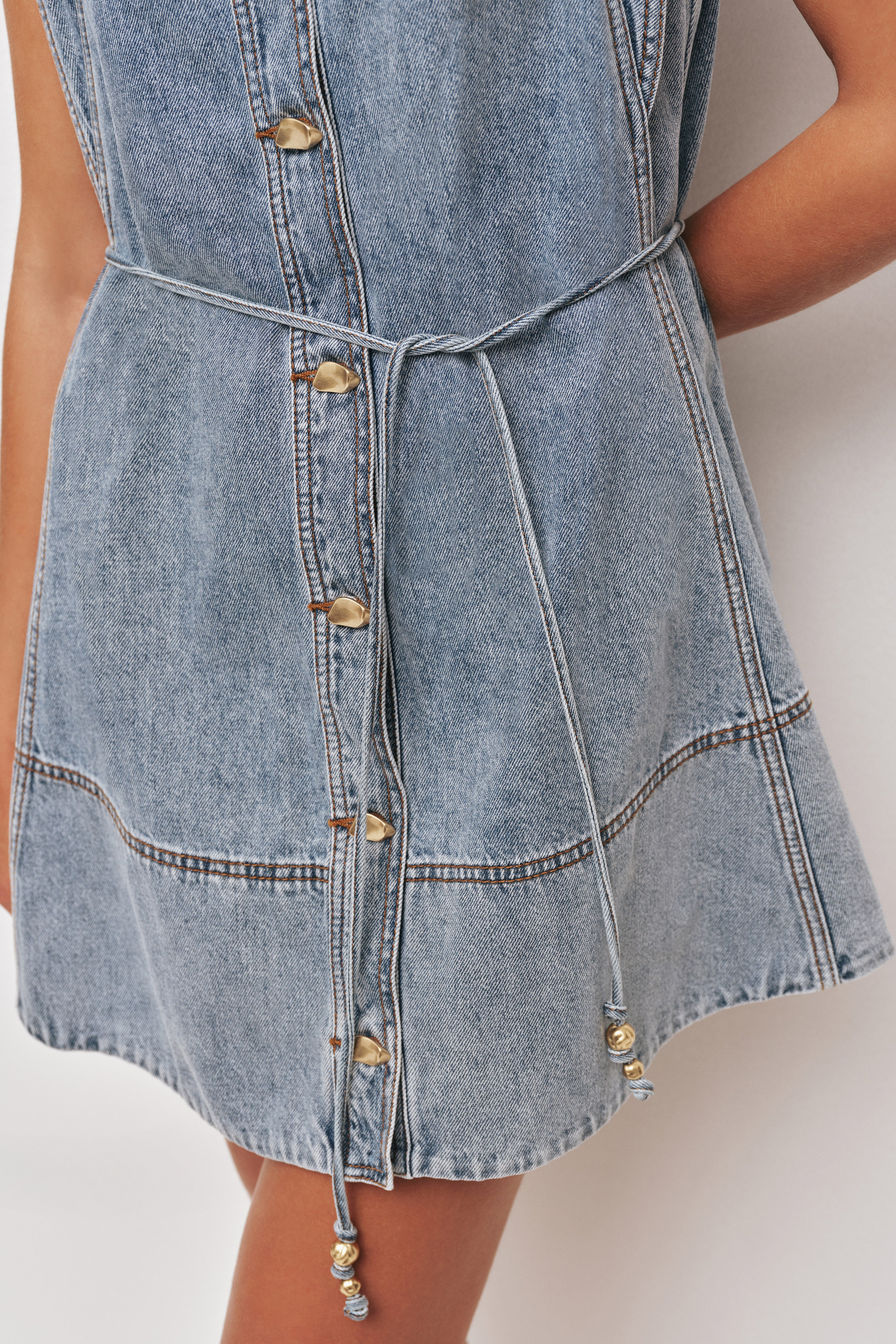 26RE5091_SKY-WASH_7_1760580285