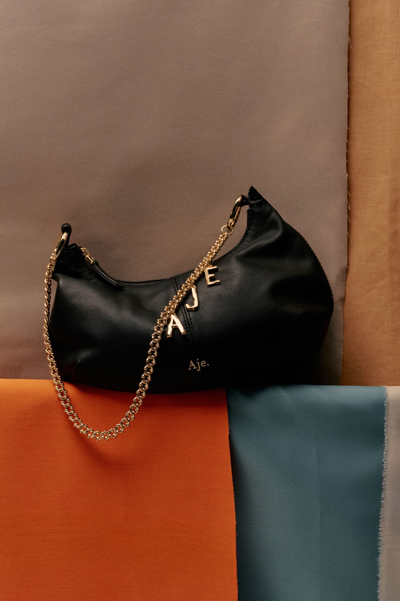 26RE6405_BLK_7_1754523007