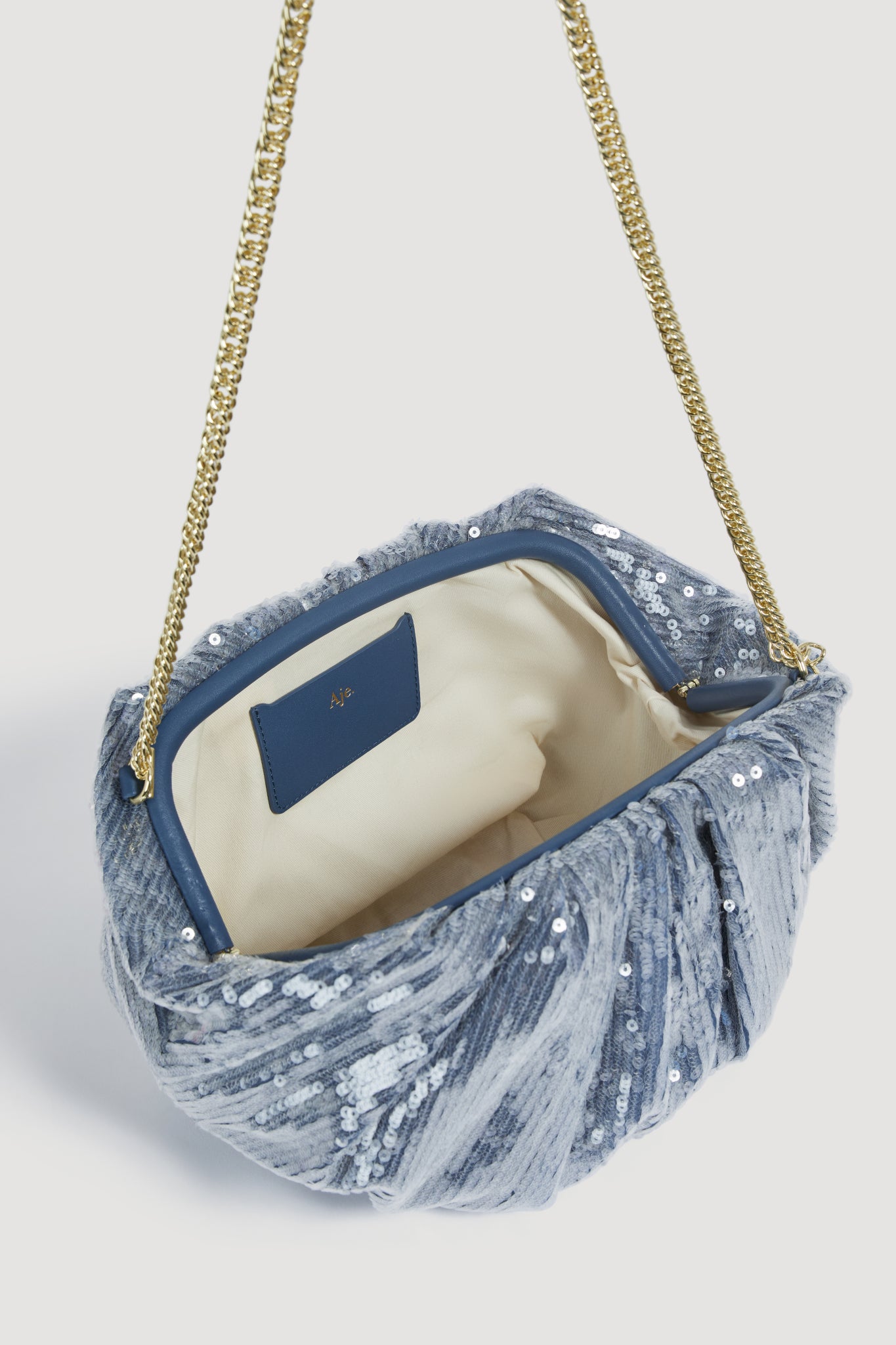 26RE6815_SLTE_3_1763420207