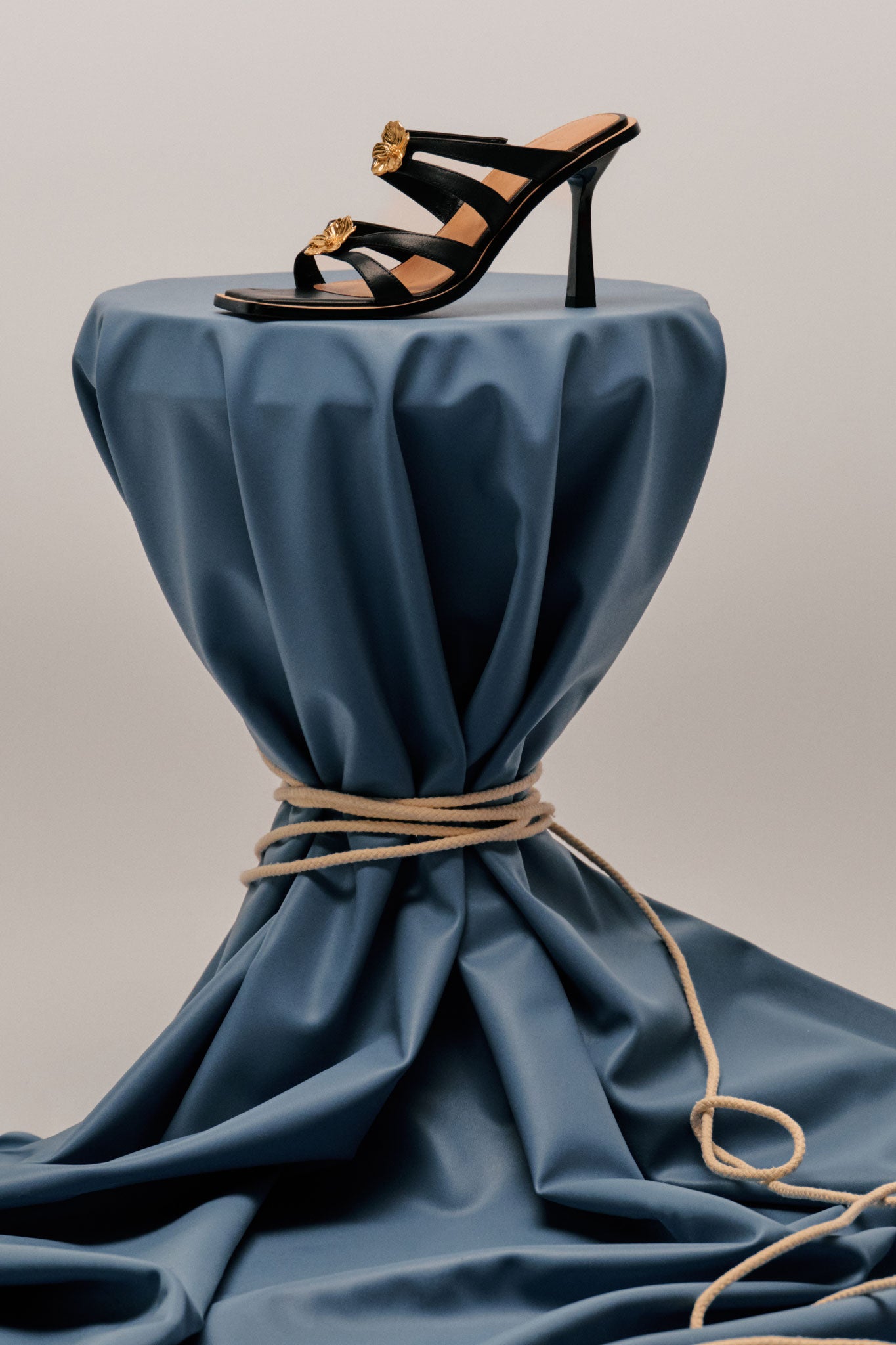 26RE7391_BLK_6_1754522537