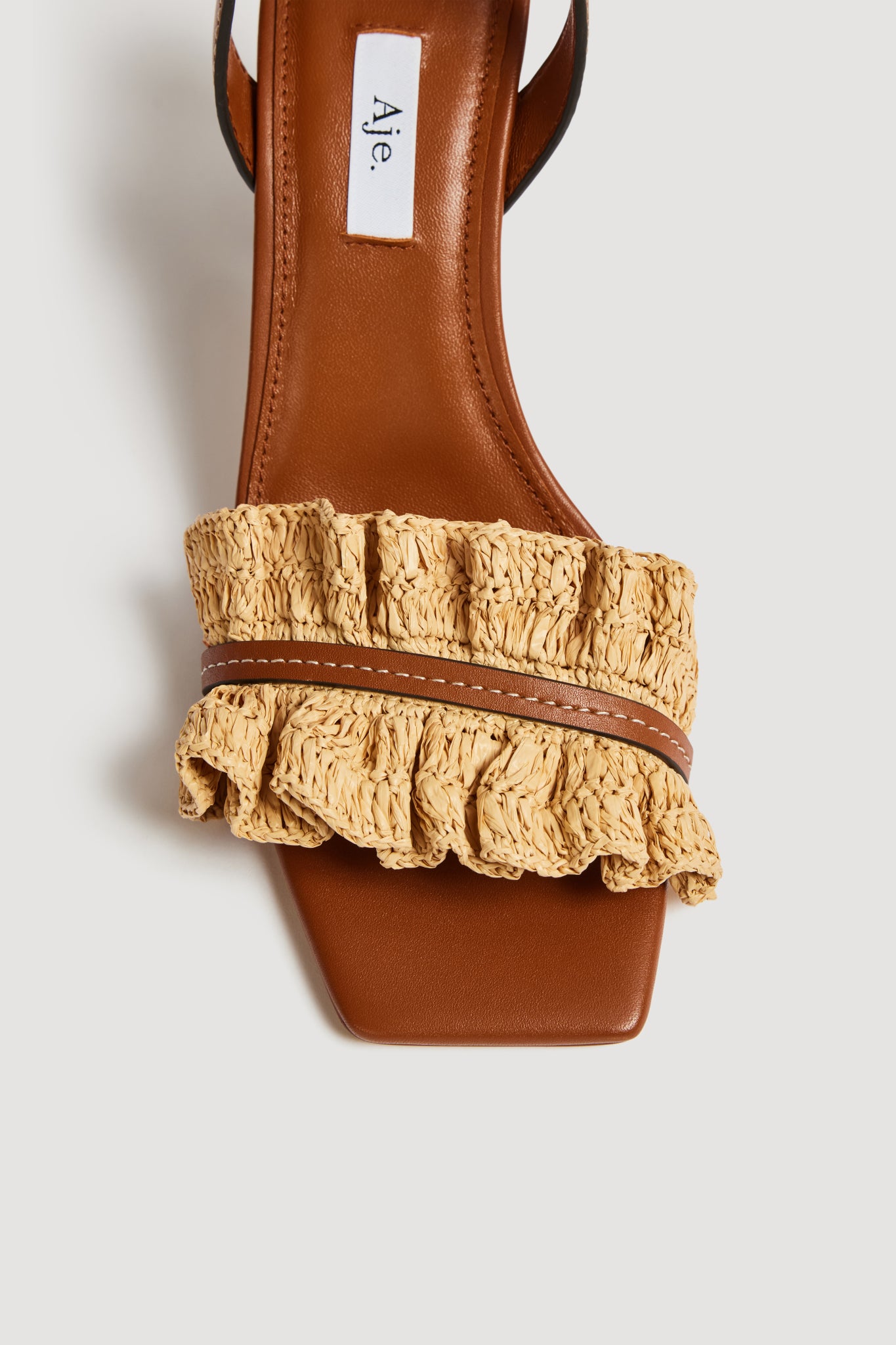 26RE7646_NAT-CNM_3_1760679882