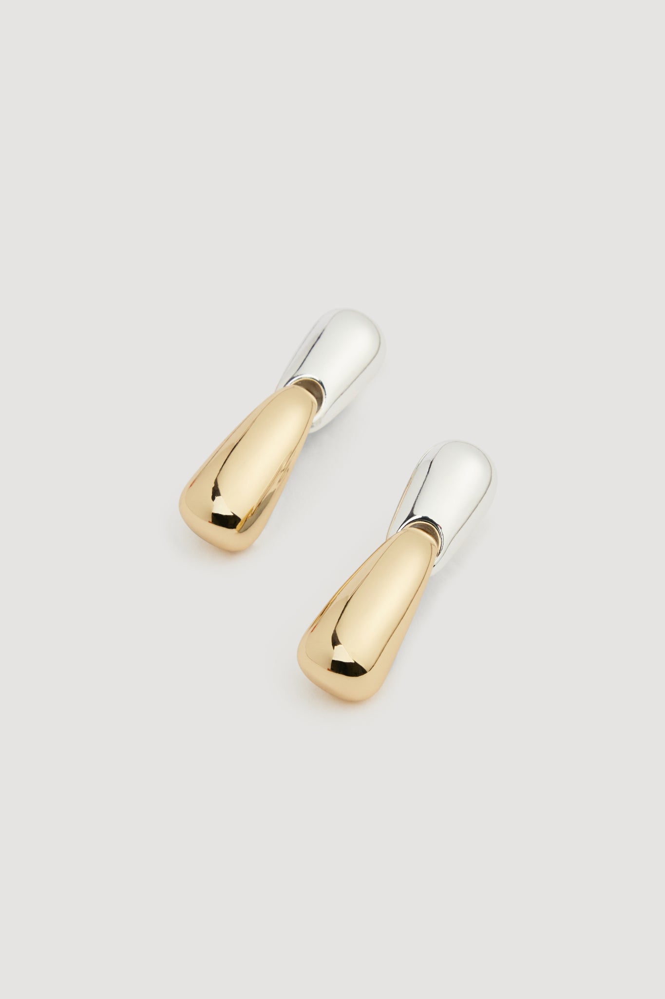 26RE9079_GLD-SILV_2_1758720709