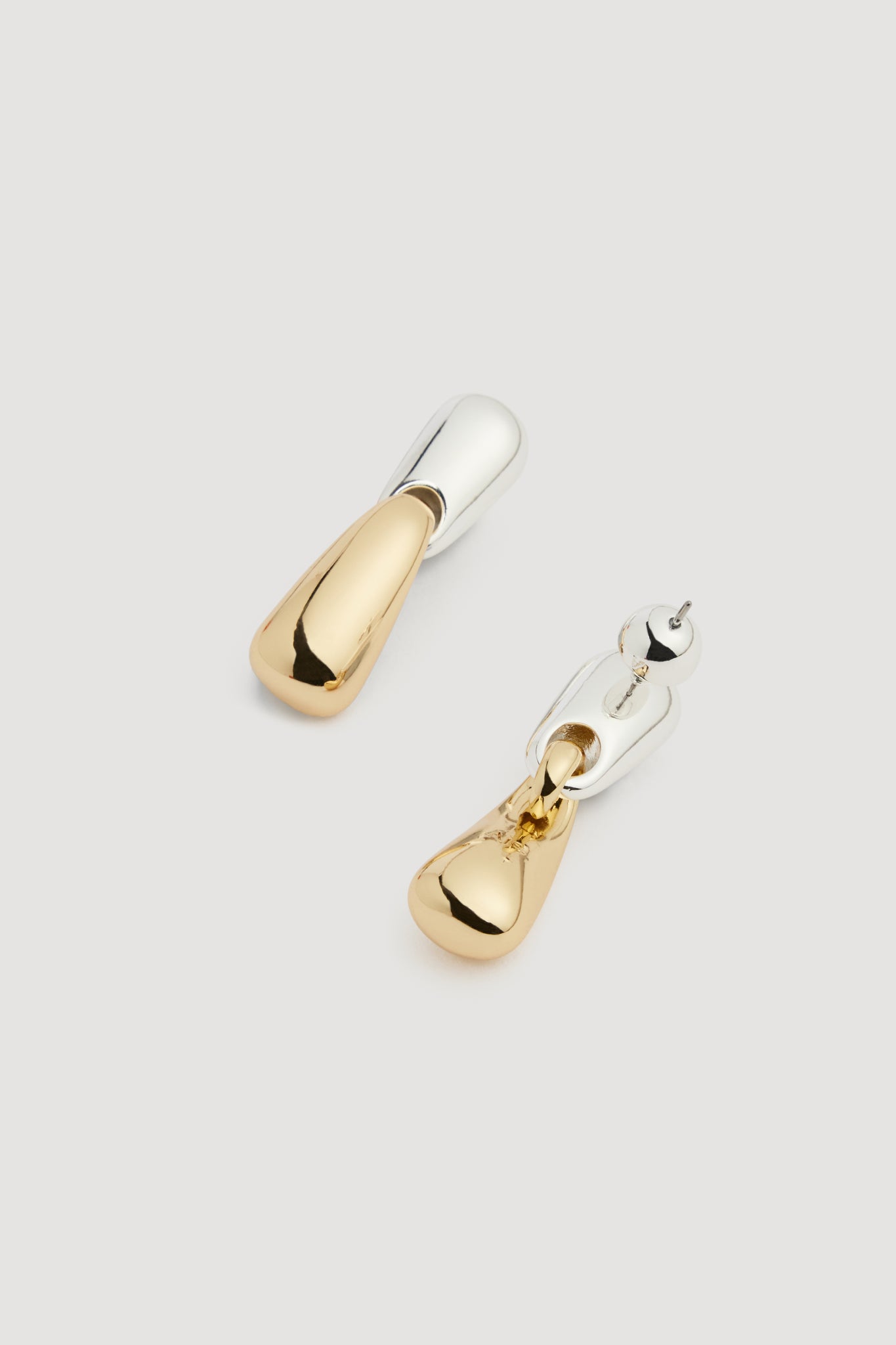 26RE9079_GLD-SILV_3_1758720718