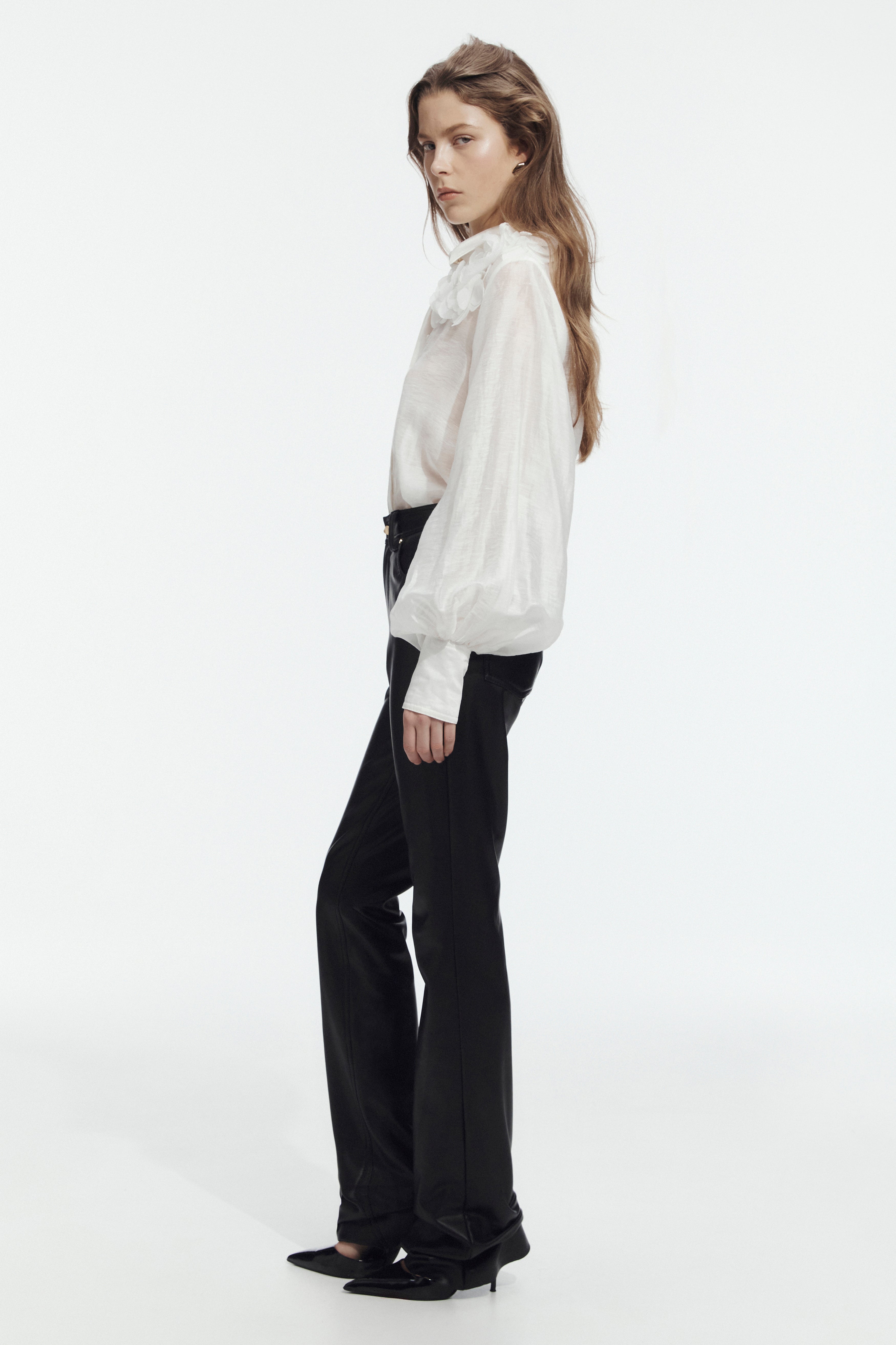 26SS1441_IVRY_6_1785891784