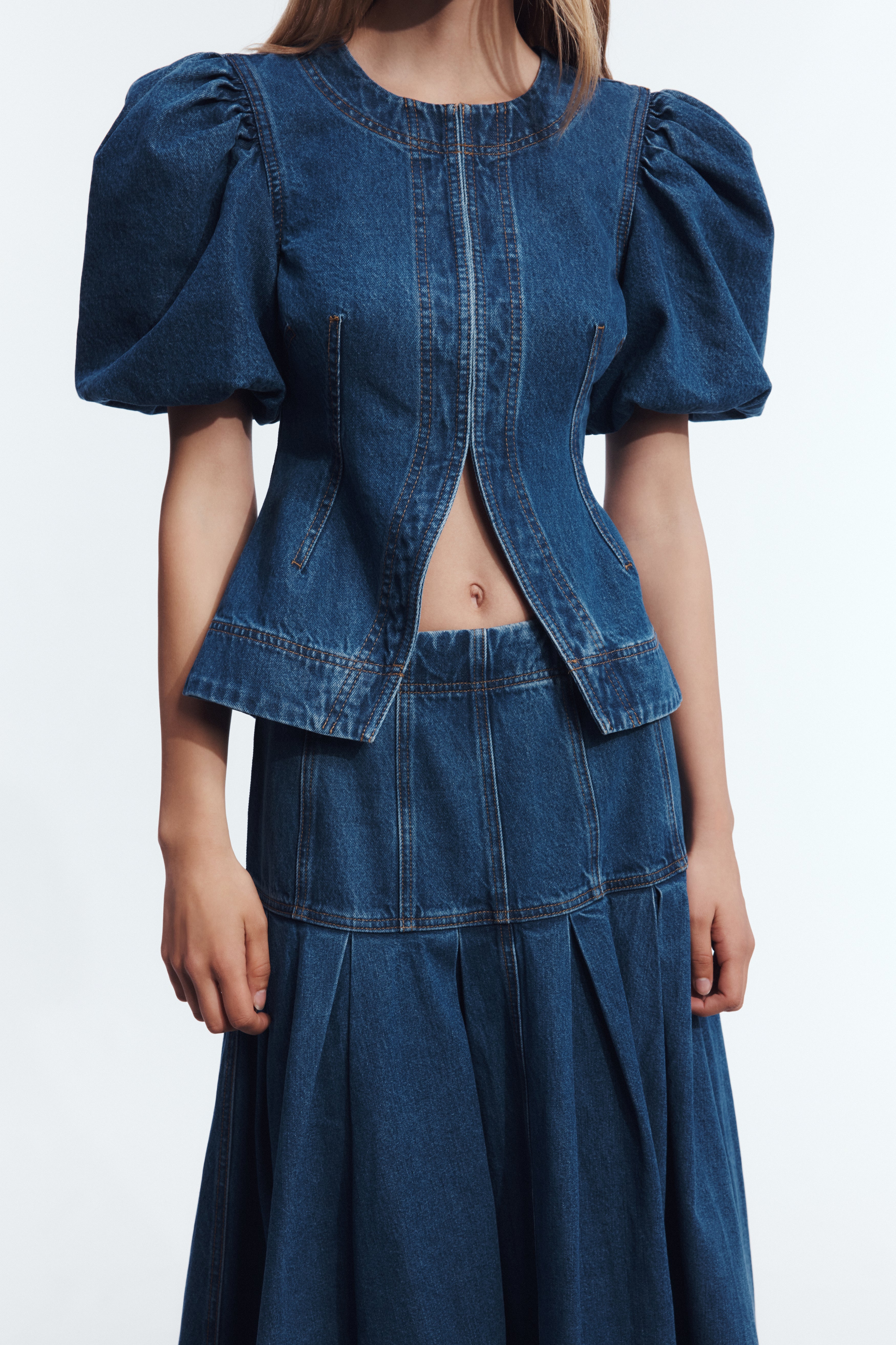 26SS1456_DEEP-BLU_3_1790741903