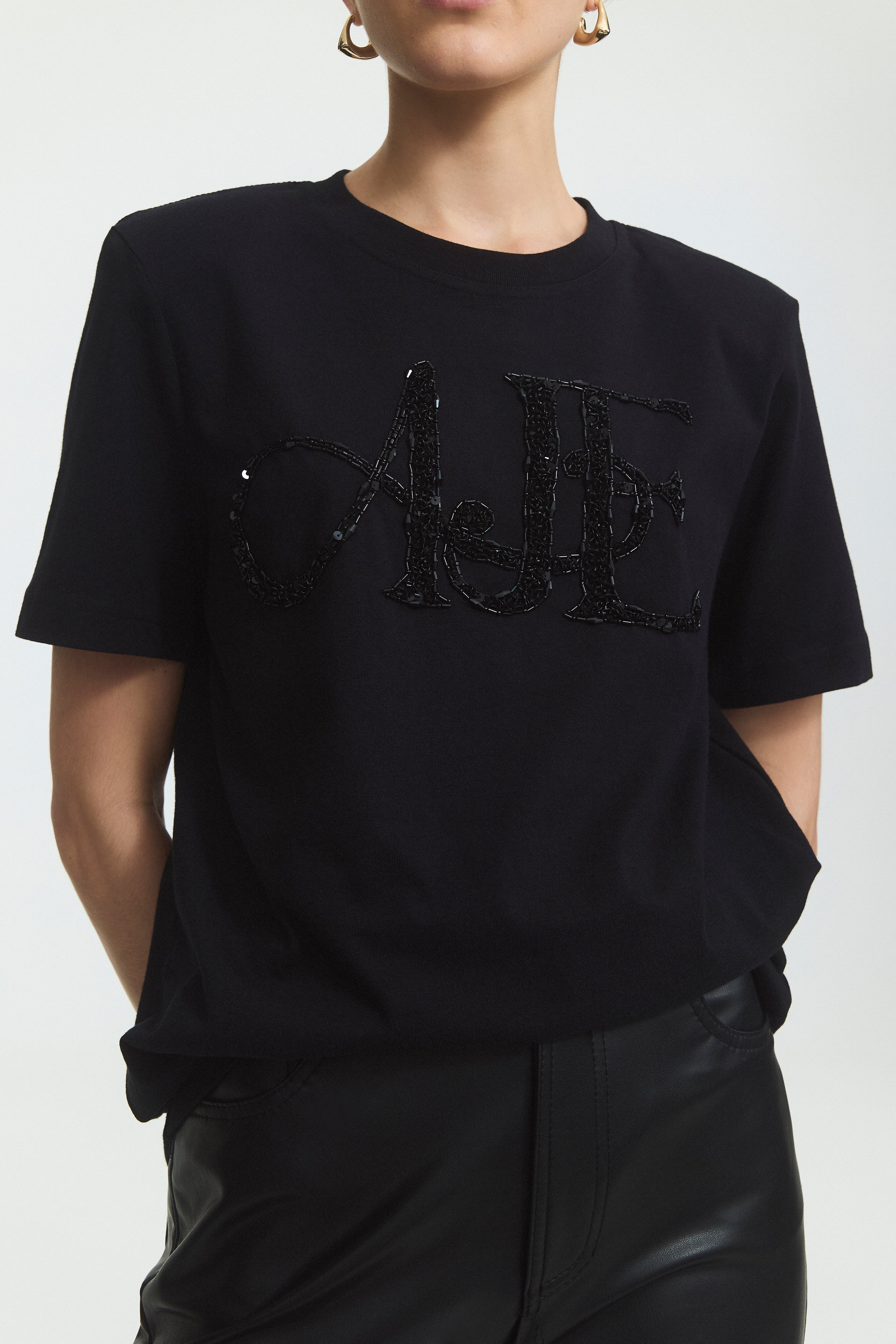 26SS1741_BLK-BLK_3_1782448165