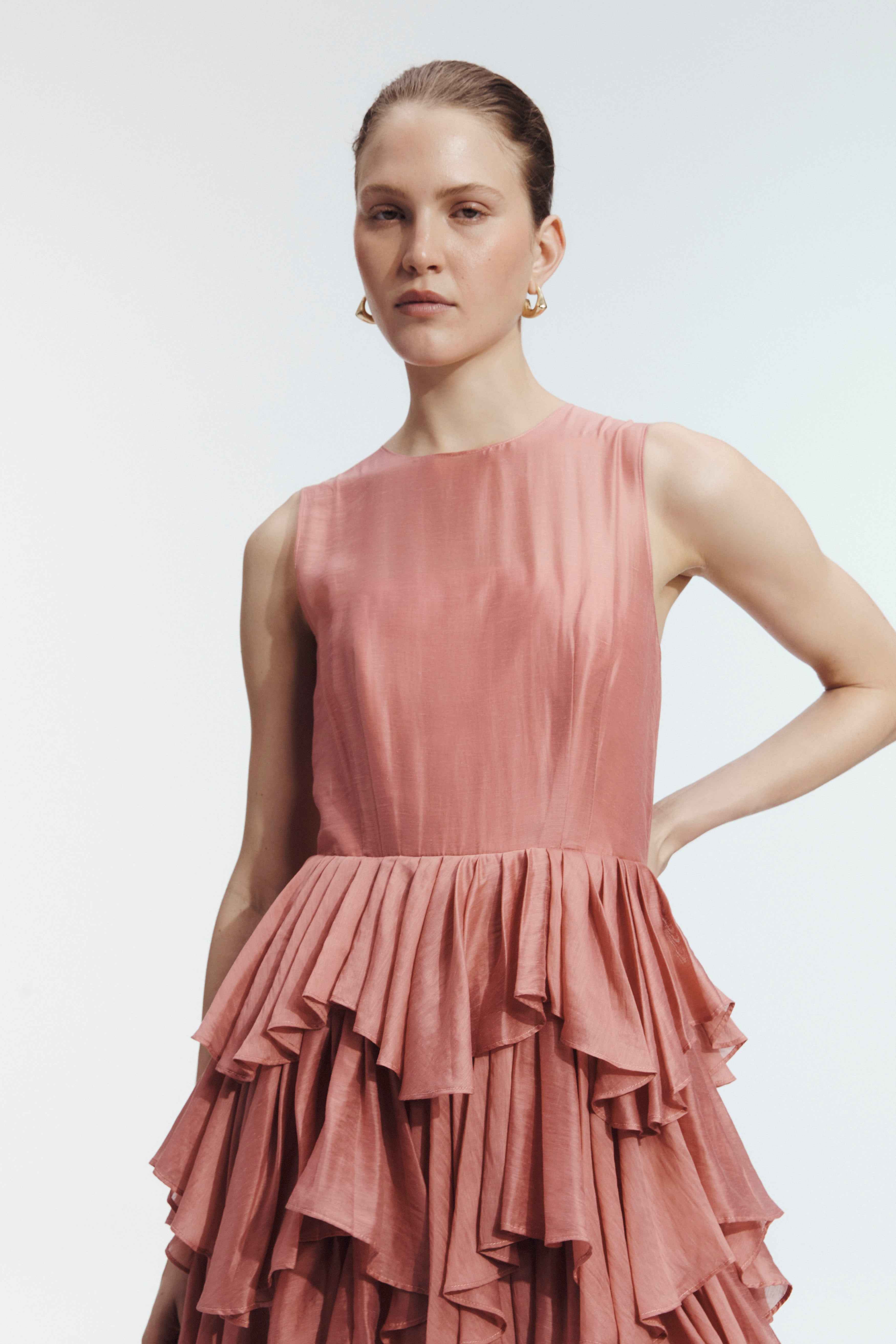 Isodole Gown