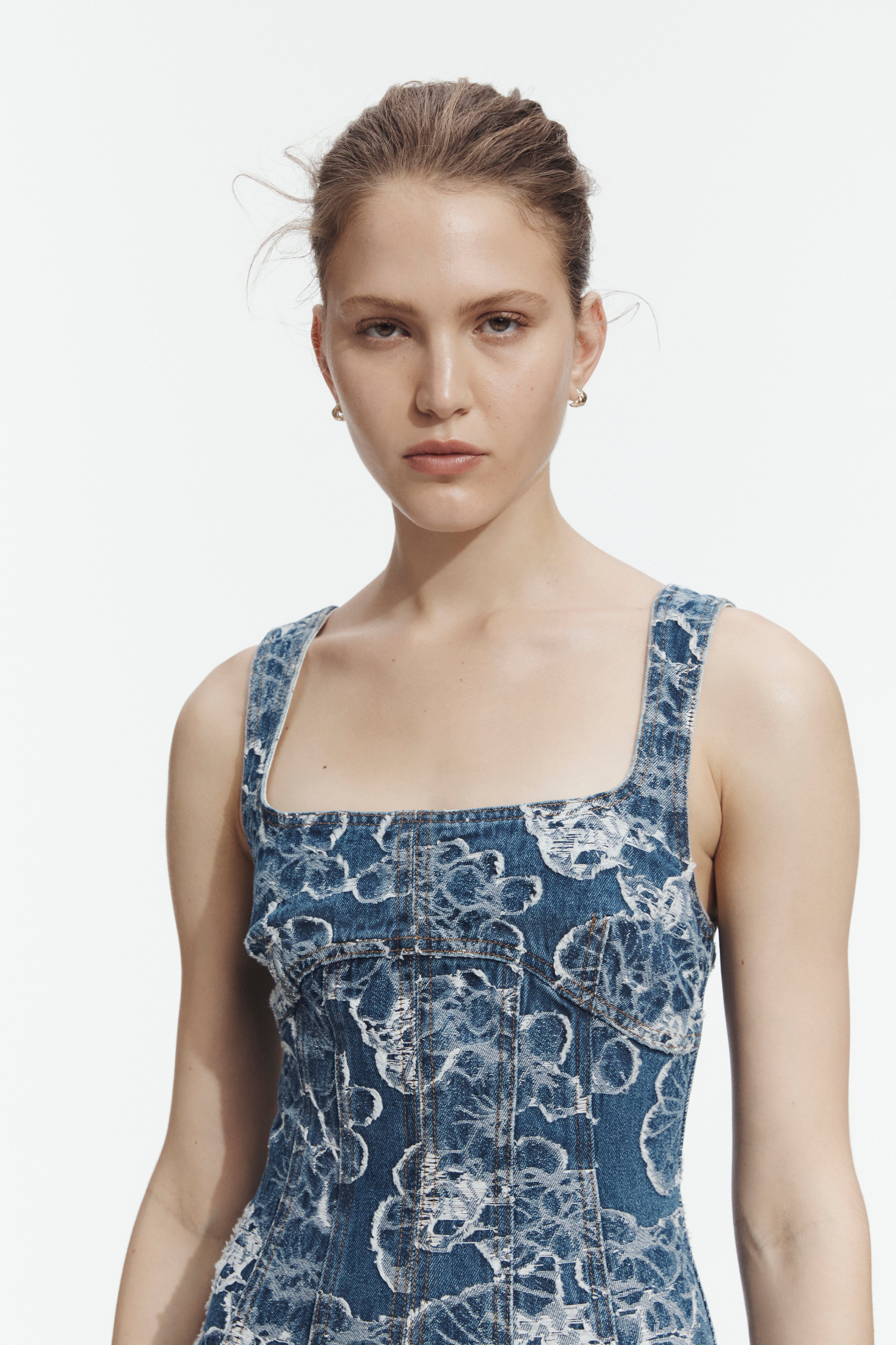 26SS5925_BLU-FLO-WH_4_1785813738