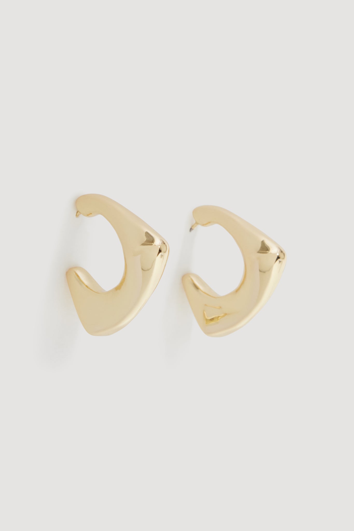 26SS9223_GLD_2_1782529946