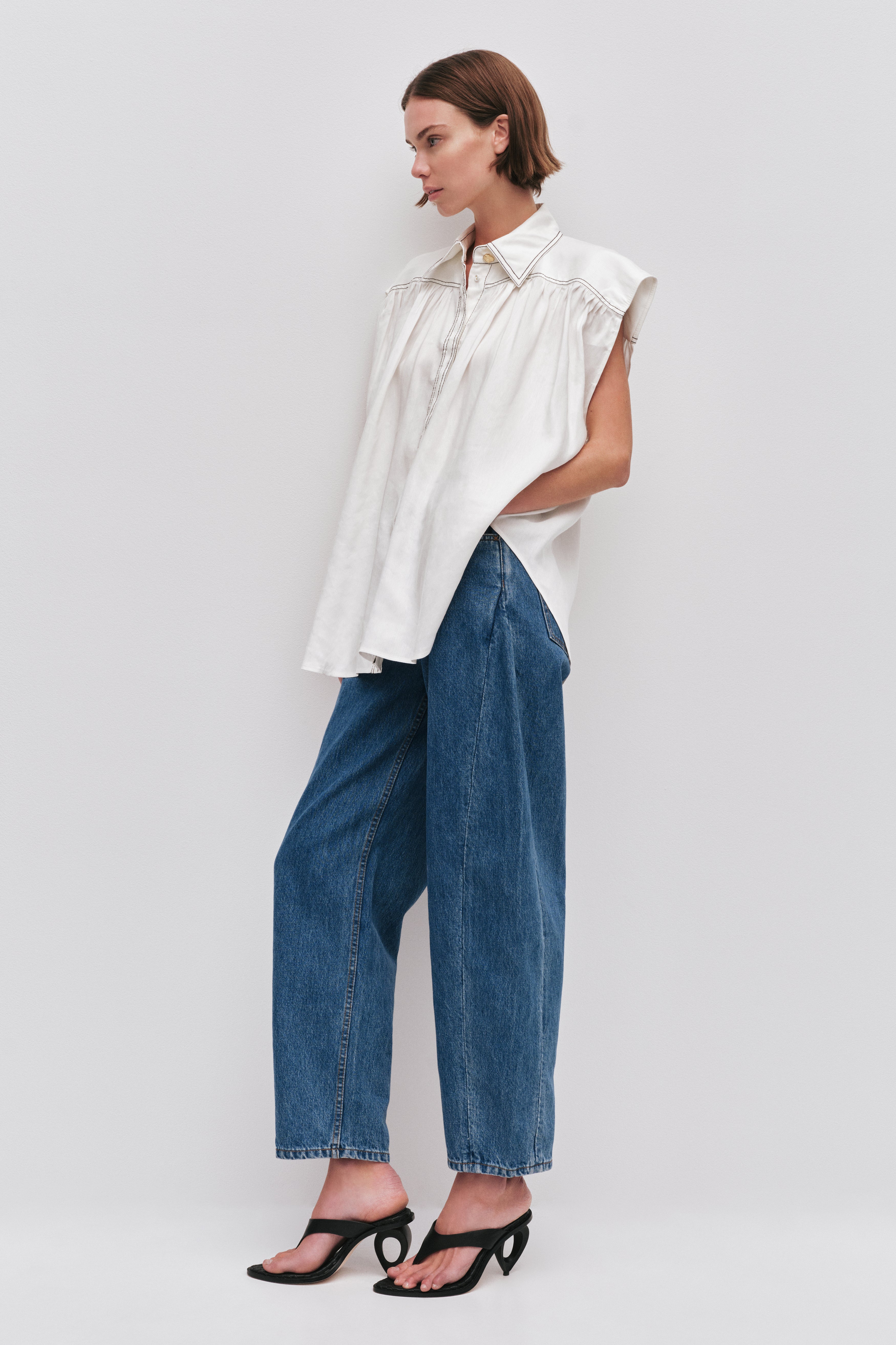 26SU1481_IVRY_6_1770014537