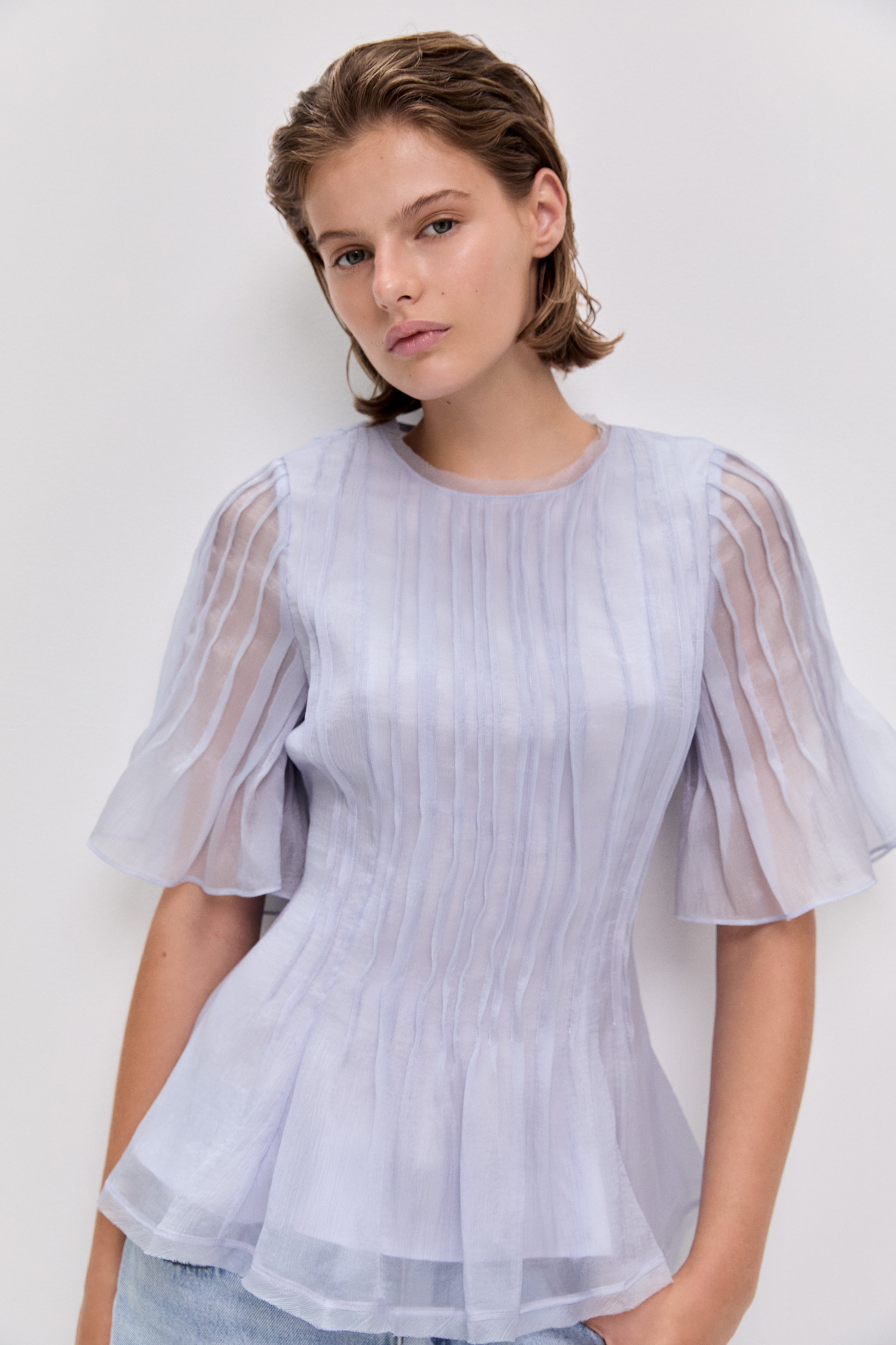 26SU1482_FRN-BLU_3_1771467845