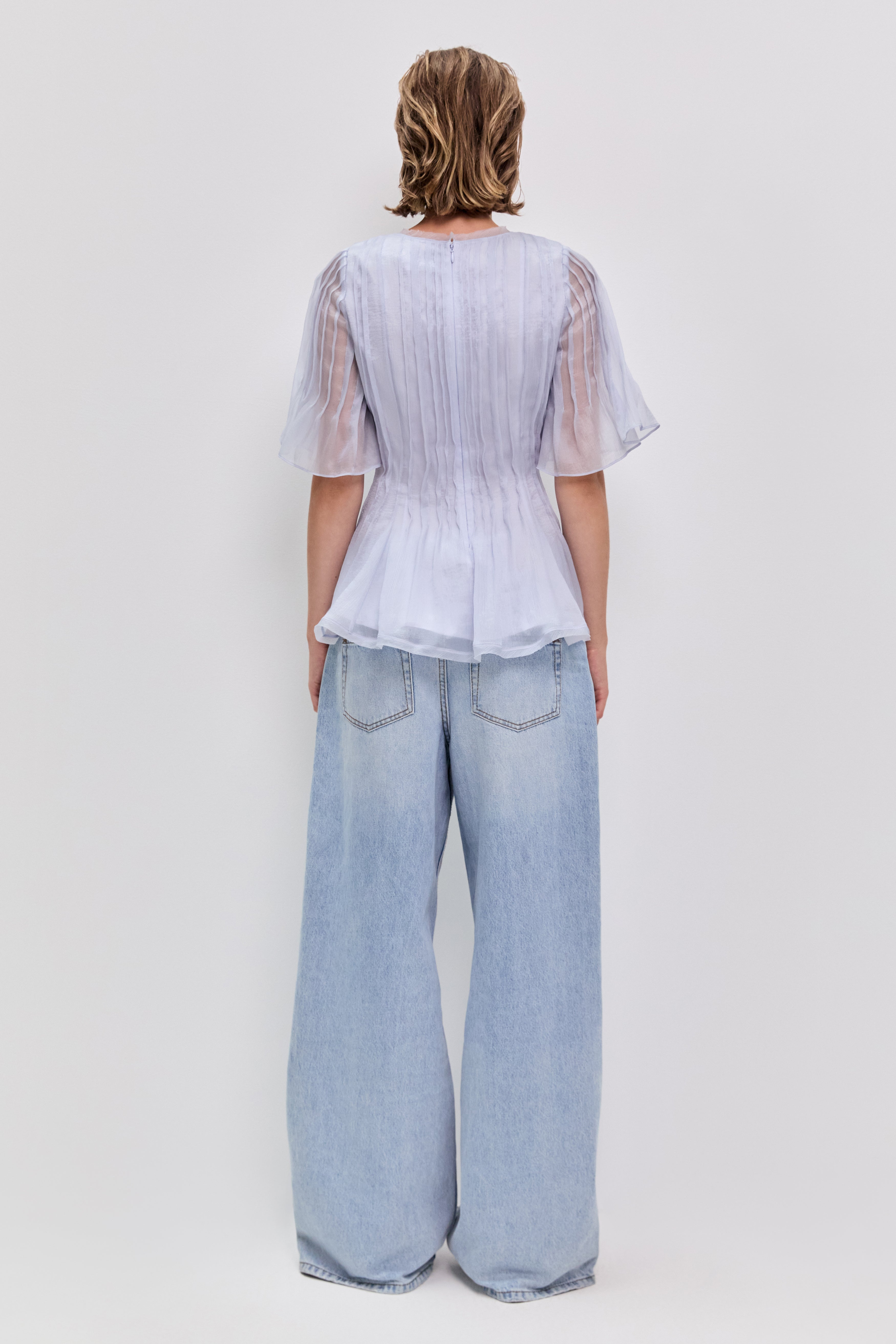 26SU1482_FRN-BLU_6_1771467840