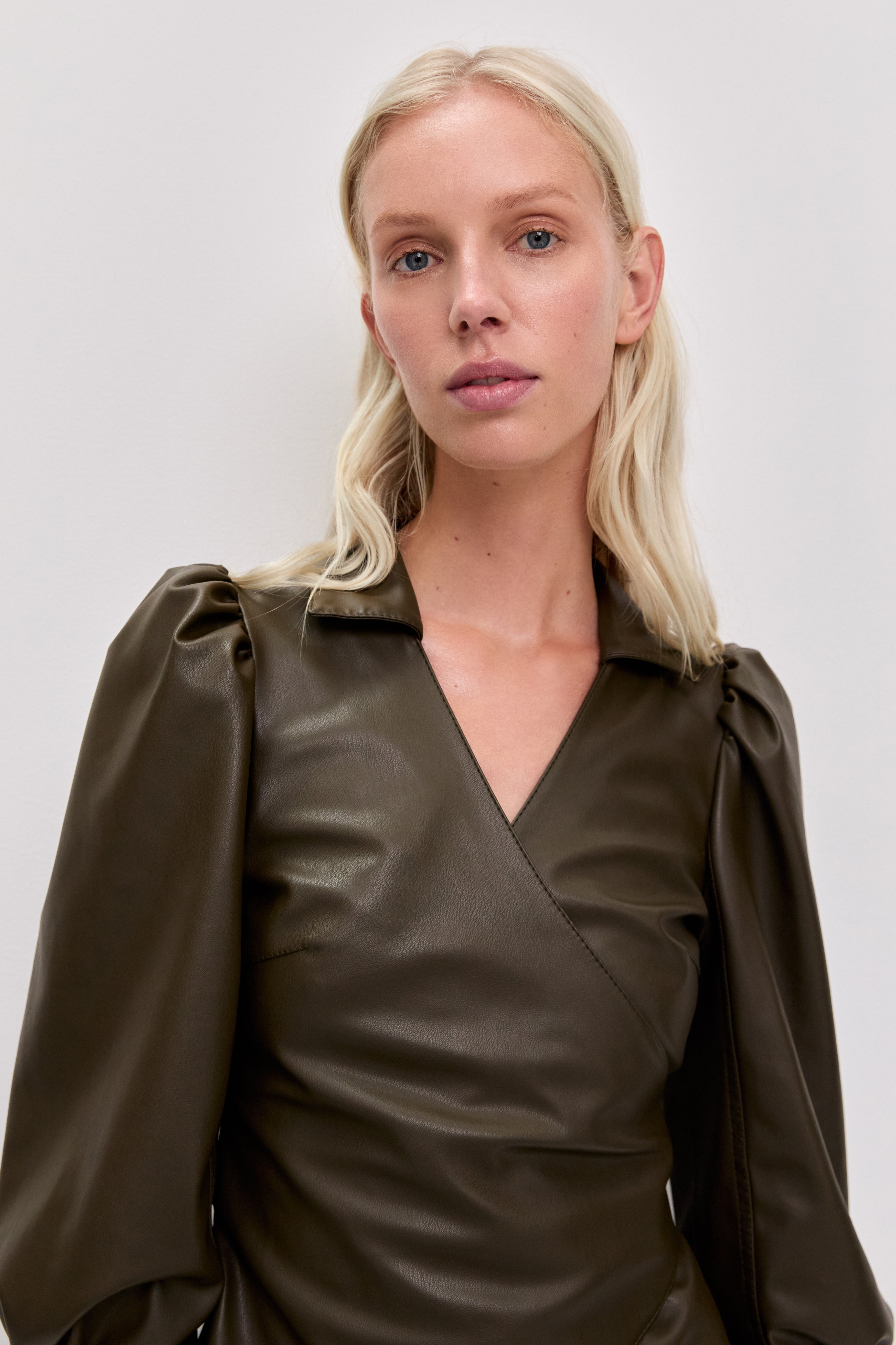 26SU1498_KHA_4_1771468346