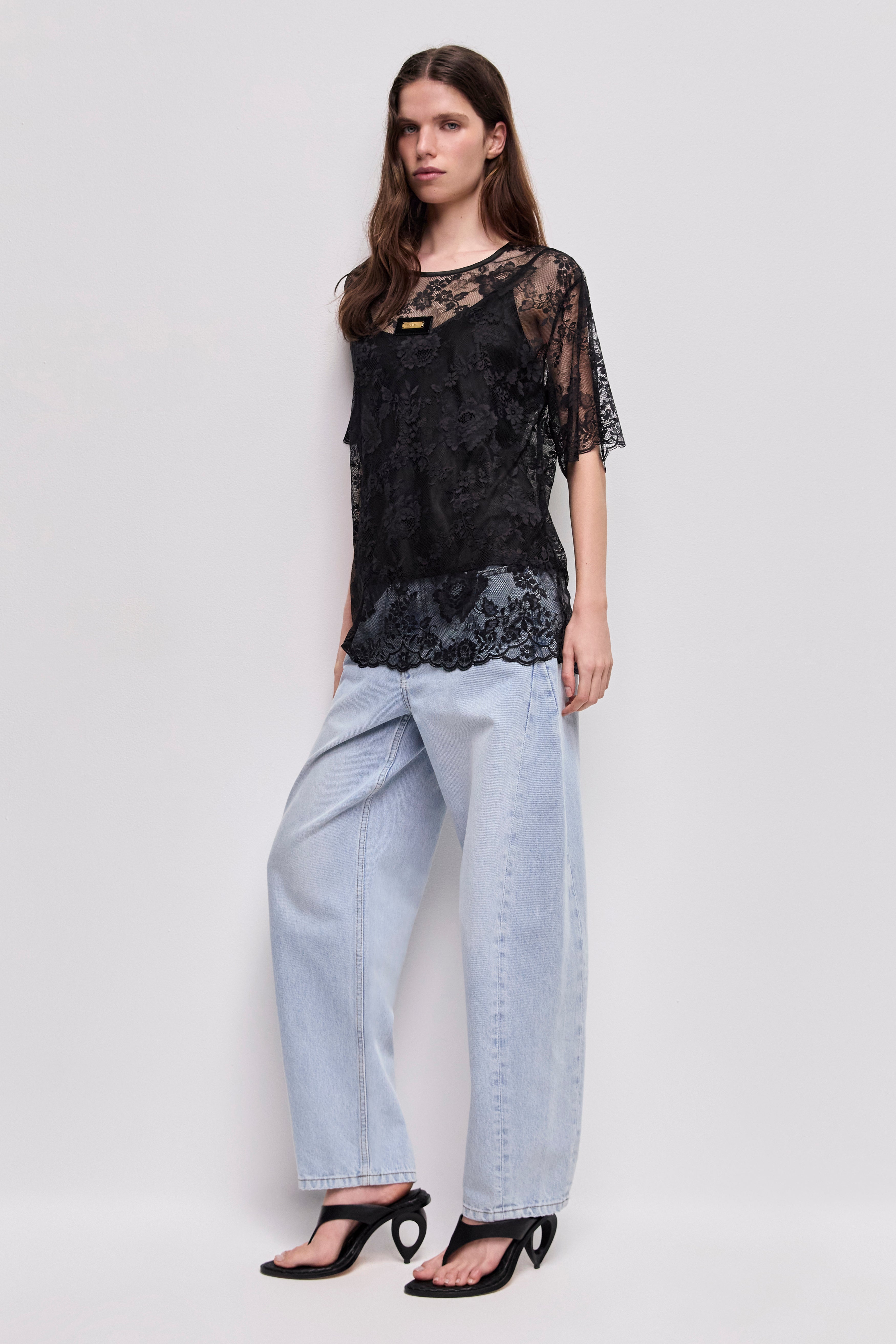 26SU1508_BLK_5_1772153800