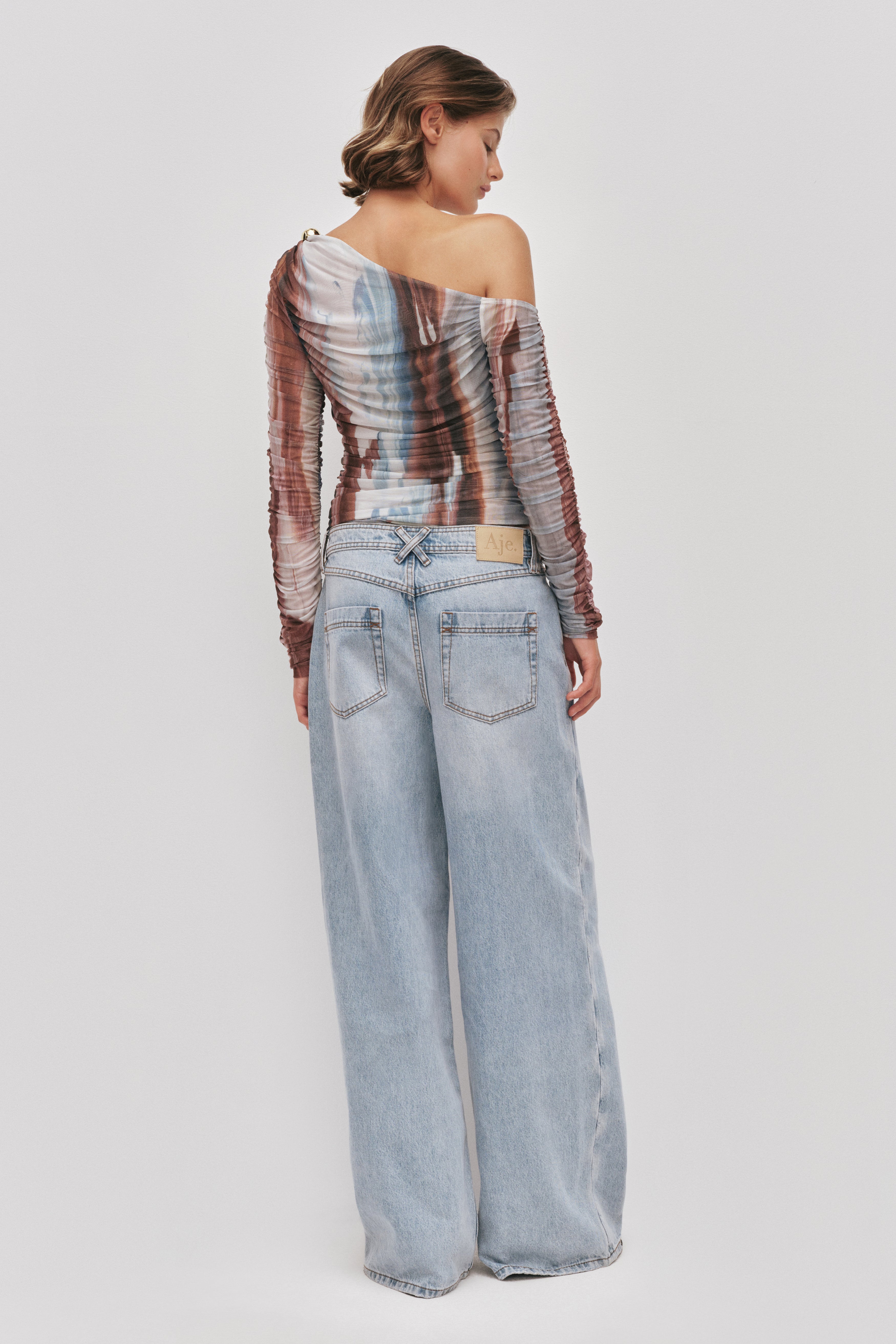 26SU1510_BL-REV_7_1770597099