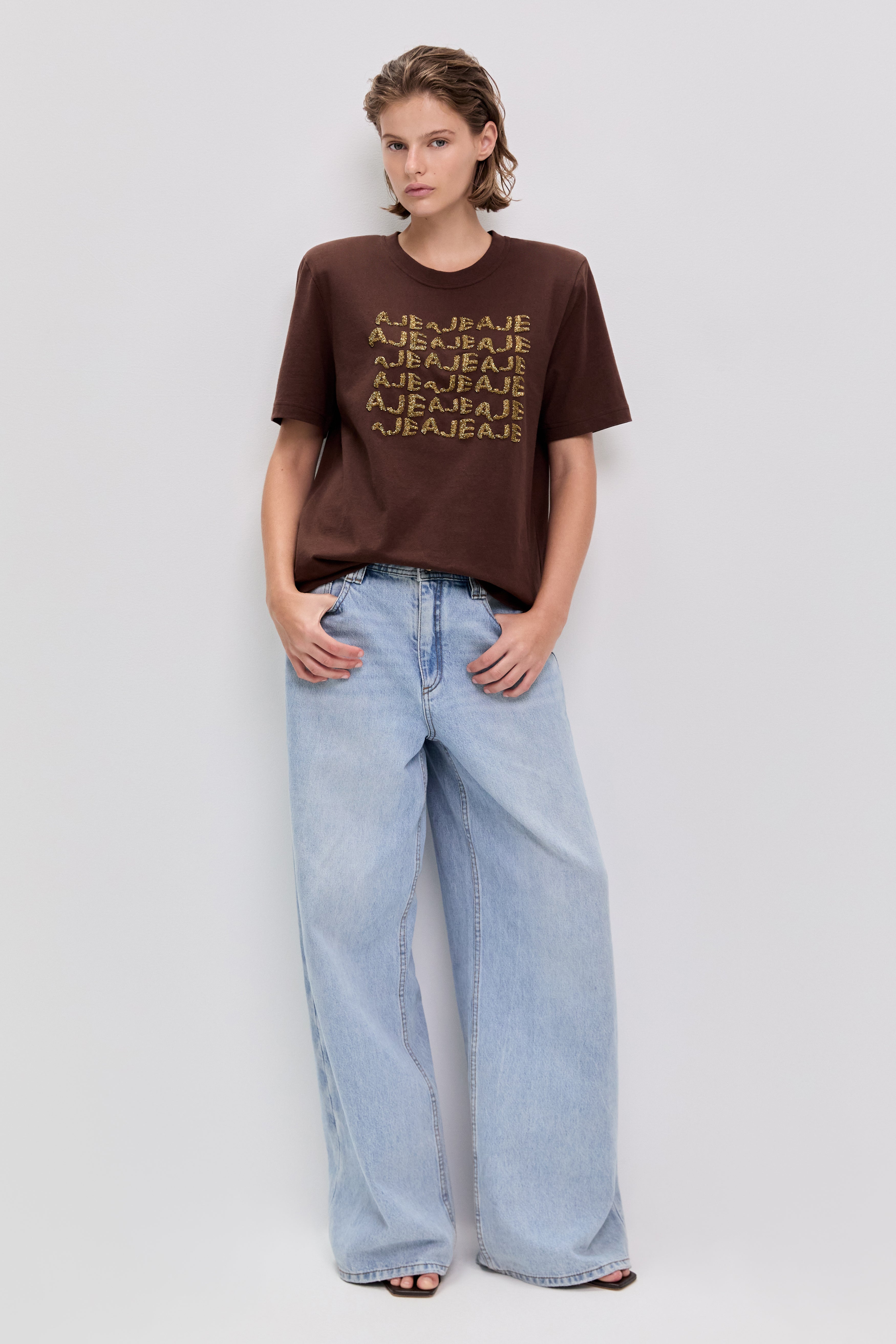 26SU1612_CHOC_1_1771468478